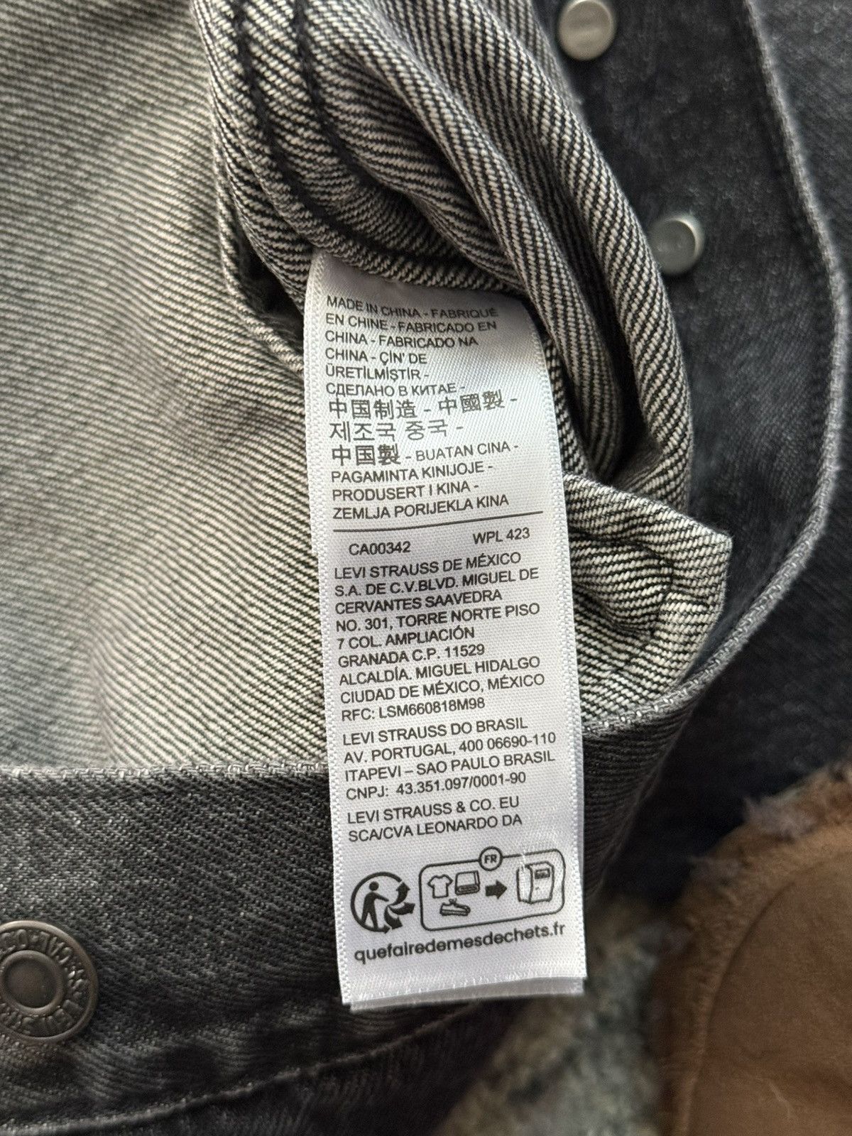 Levi's × Undercover Levis x Undercover Black Type III 3 Denim Trucker Jacket Size US S / EU 44-46 / 1 - 5 Thumbnail
