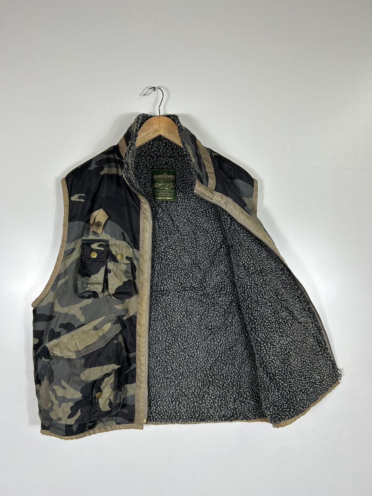 Vintage ⚡️Vintage Even River Fleece Camo Multi Pocket Vest Size US L / EU 52-54 / 3 - 8 Thumbnail