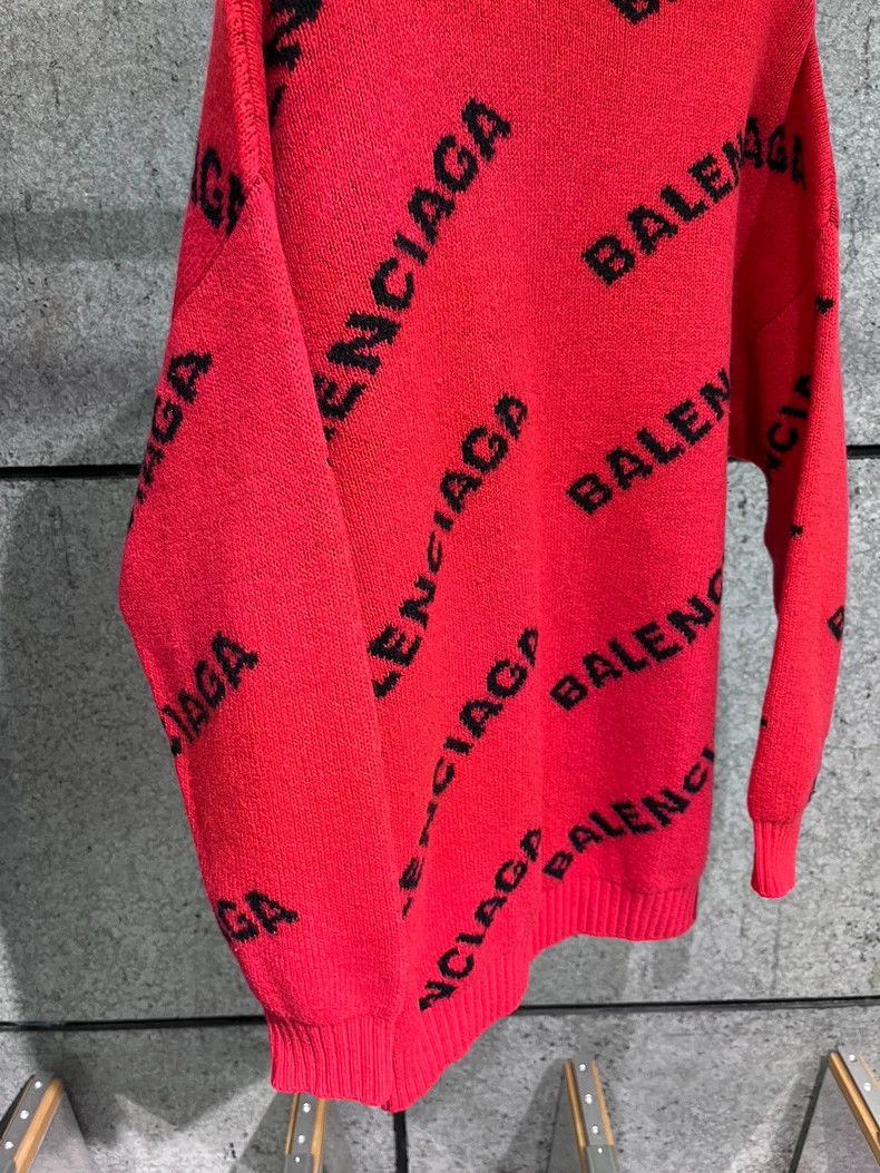 Balenciaga Balenciaga Red letter sweater Size US XS / EU 42 / 0 - 3 Thumbnail