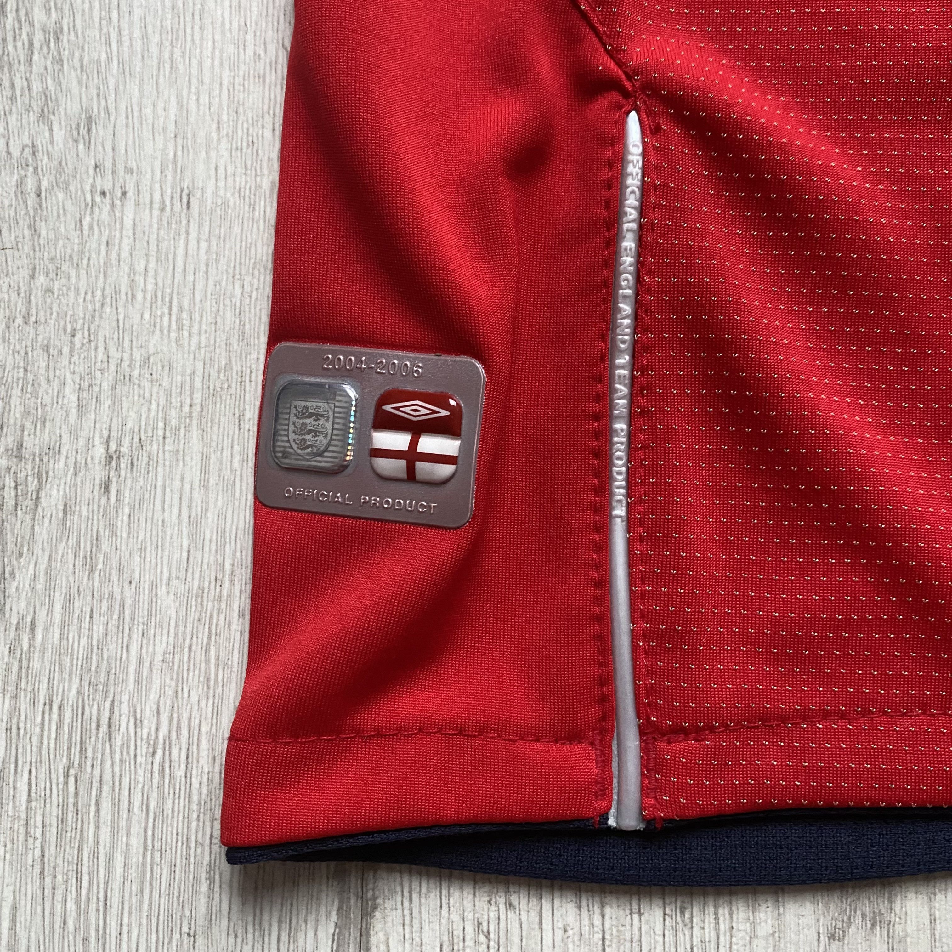 Umbro ⚽️ Blockore Vintage Umbro England Soccer jersey 2004 Size US M / EU 48-50 / 2 - 4 Thumbnail