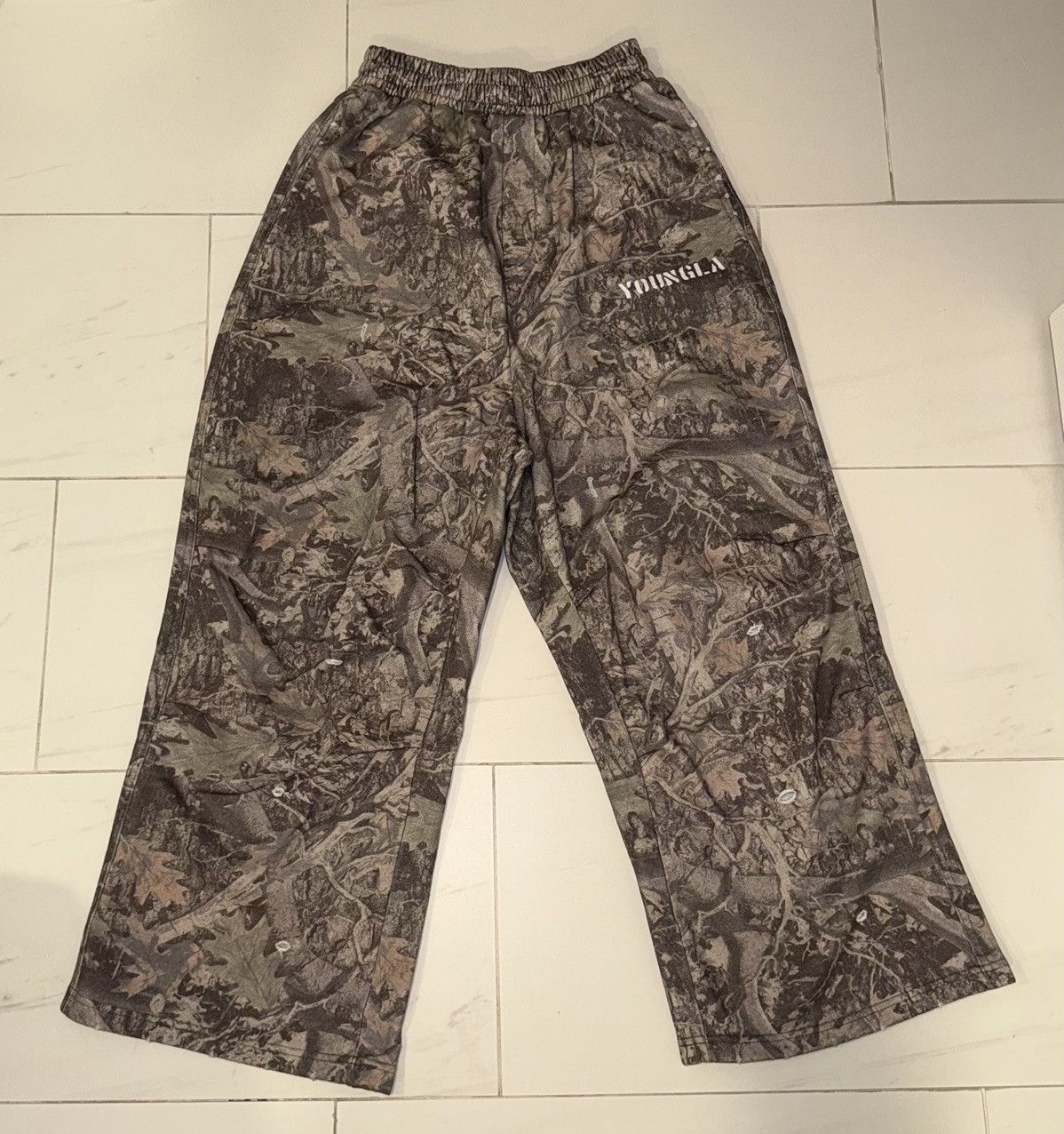 YoungLA YoungLA Green Tree Camo Baggy Ass Sweats Size US 32 / EU 48 - 1 Thumbnail