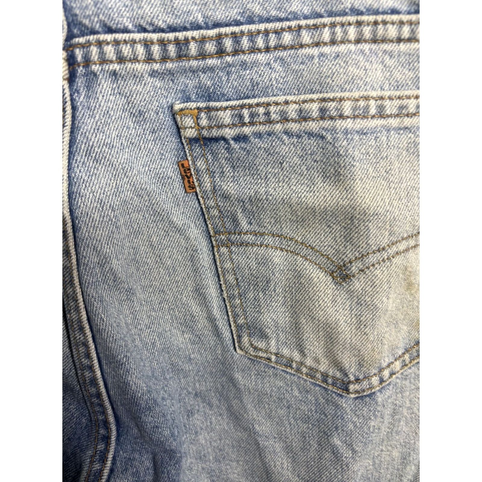 Levi's VINTAGE Levi's 501 Jeans Mens Jeans Straight Light Blue Wash Denim Button Fly Red Tab 30x32 Mens Size US 30 / EU 46 - 2 Thumbnail