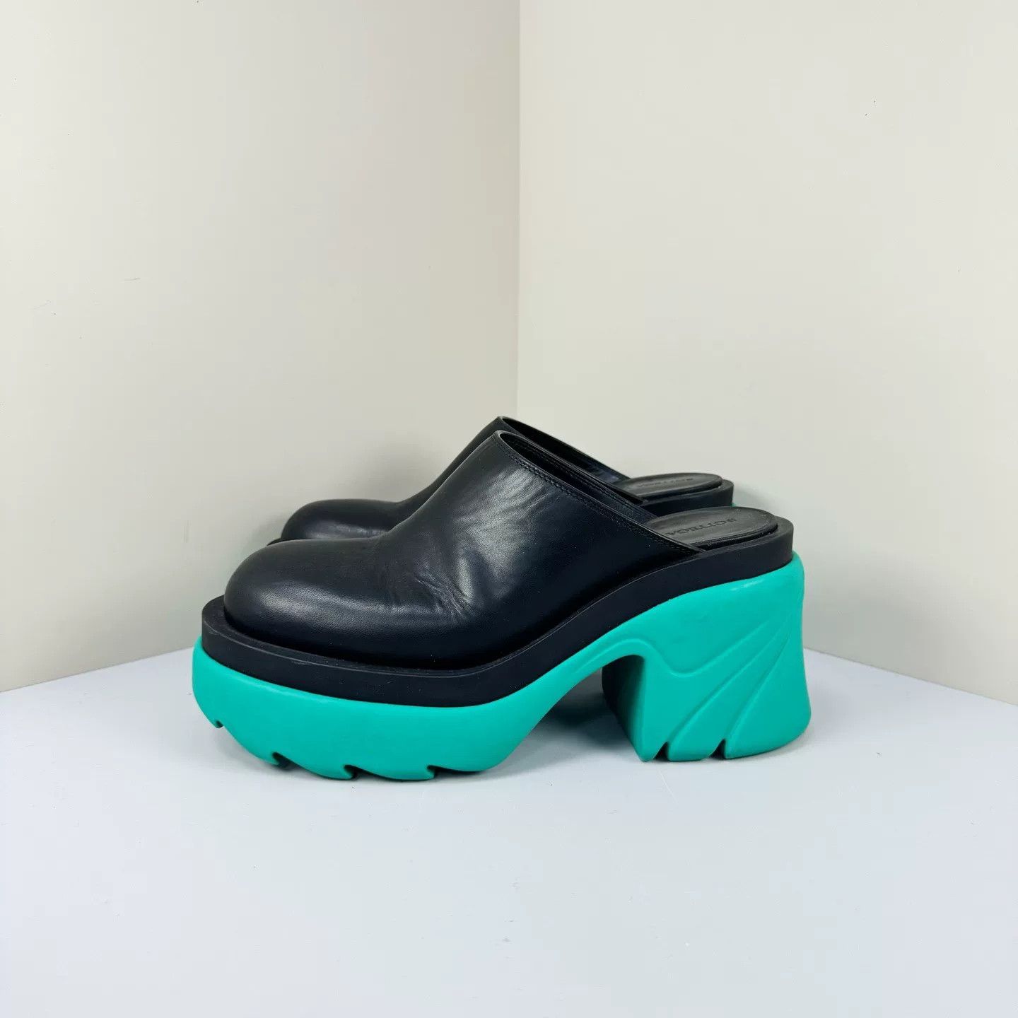 Bottega Veneta Bottega Veneta Platform Heel Mules Size US 4 / IT 34 - 1 Thumbnail