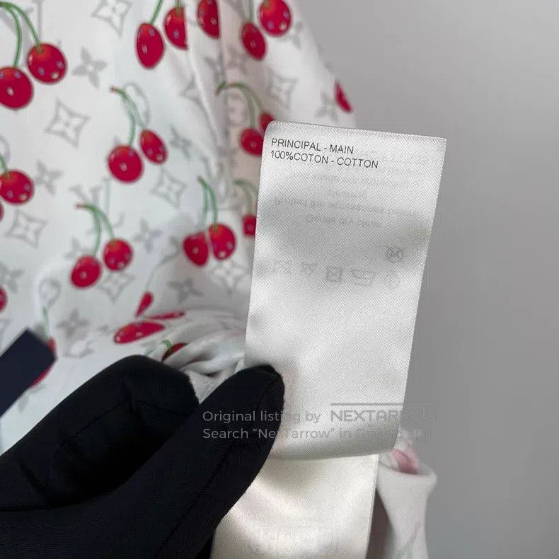 Louis Vuitton Louis Vuitton Takashi Murakami signed cherry short sleeves Size US S / EU 44-46 / 1 - 6 Thumbnail