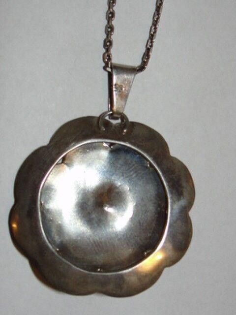 Designer Art Deco Sterling Silver Flower Pendant Red Button Necklace Size ONE SIZE - 4 Thumbnail