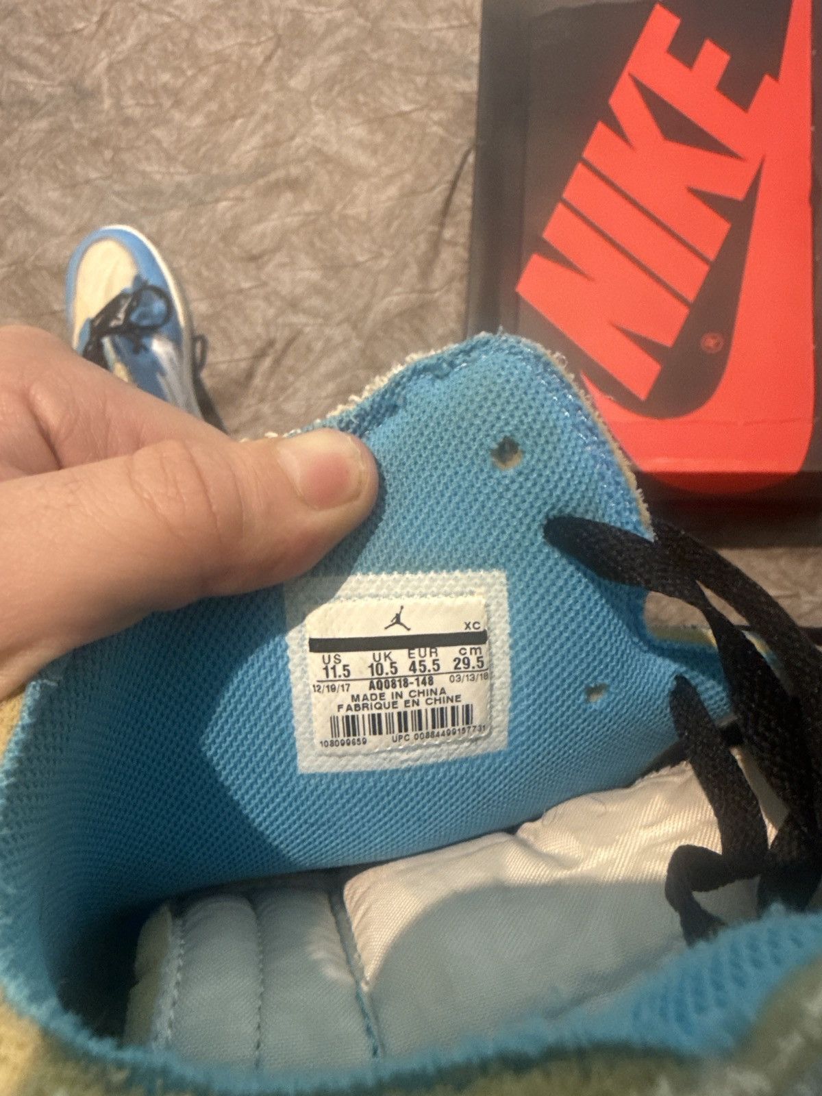 Nike × Off-White Off White X Nike Jordan 1 UNC Size US 11.5 / EU 44-45 - 6 Thumbnail