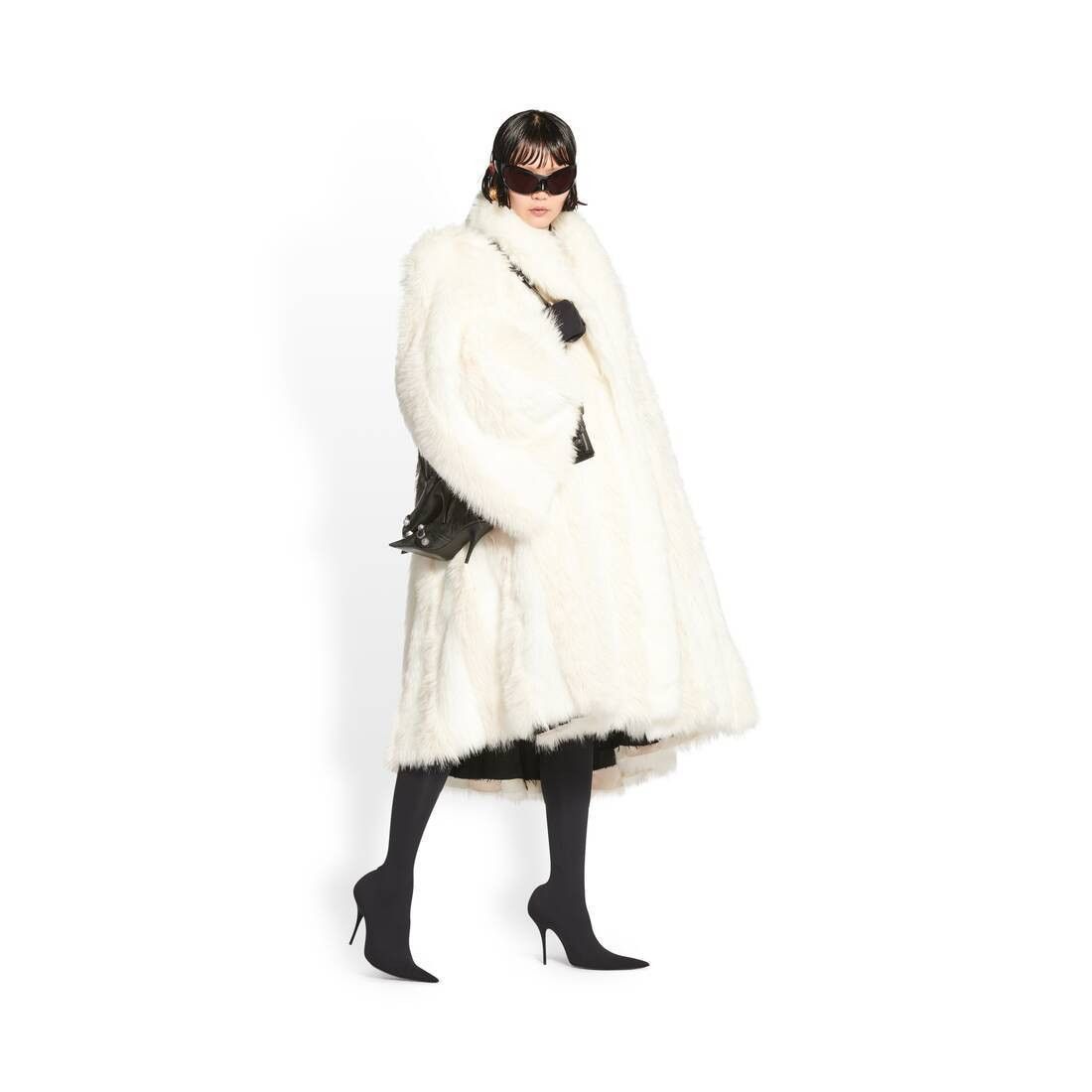 Balenciaga o1bcso1str0225 A-Line Coat in White Size M / US 6-8 / IT 42-44 - 1 Thumbnail