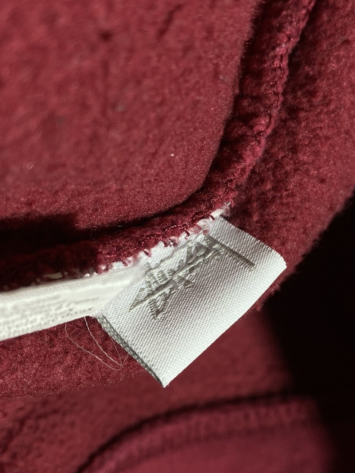 Stussy 🔥 STÜSSY WORLD TOUR CREWNECK BURGUNDY NYC LA PARIS VIBES Size US L / EU 52-54 / 3 - 17 Thumbnail