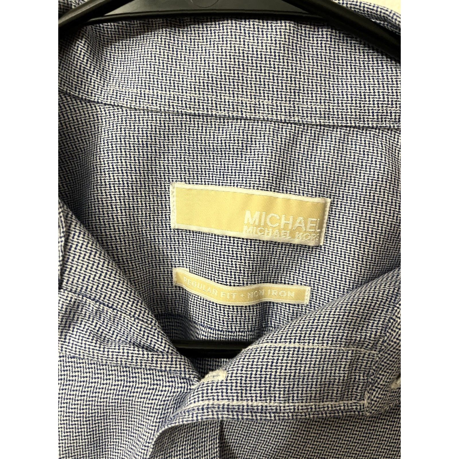 Michael Kors Michael Kors Button-Up Shirt Men Regular 15.5 Long Sleeve Blue Non Iron Size US M / EU 48-50 / 2 - 3 Thumbnail