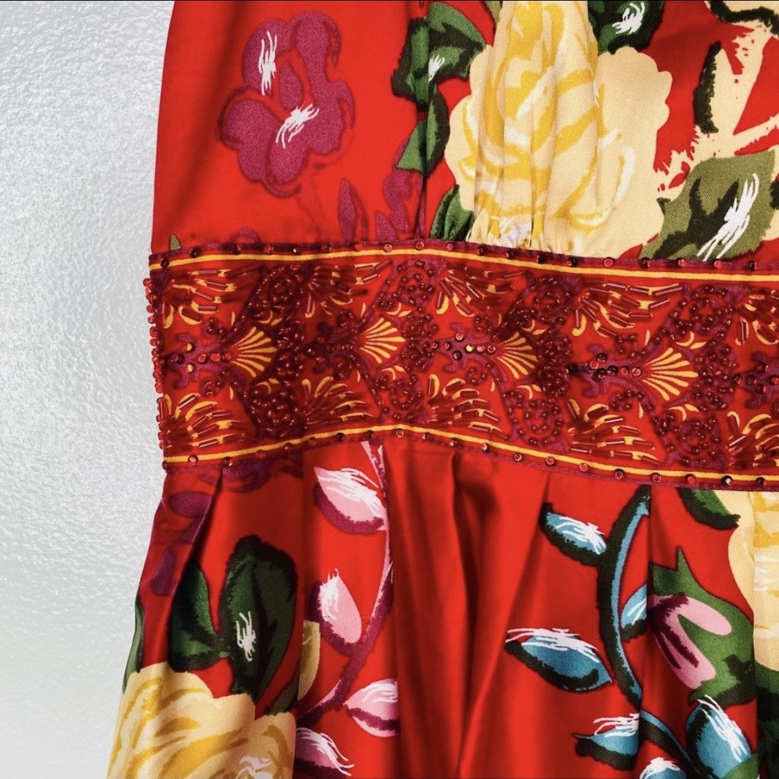 Forever 21 Floral Red Dress with Yellow Accents w/Red Beading Size S / US 4 / IT 40 - 5 Thumbnail
