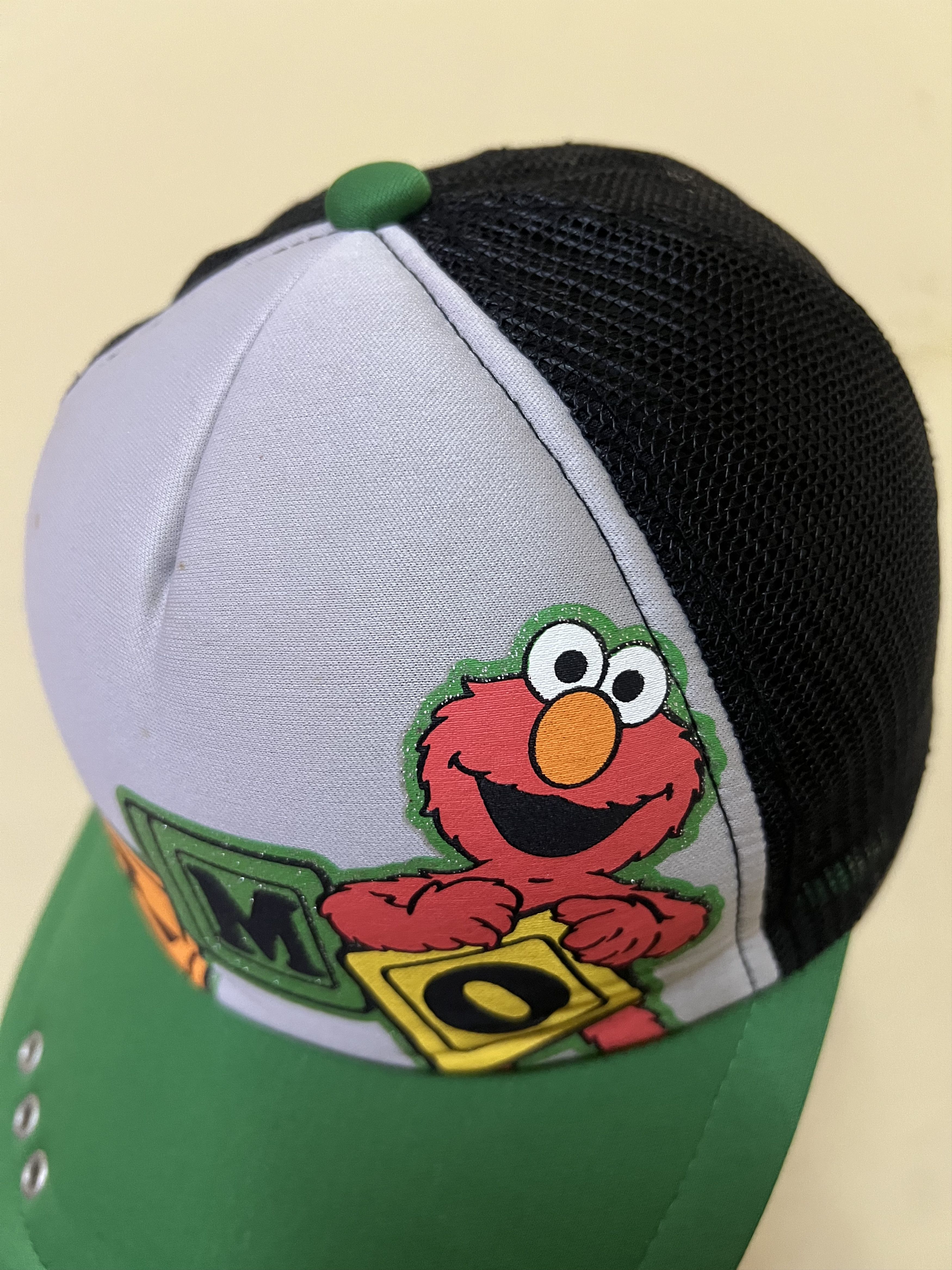 Hat Club Y2K Elmo Sesame Street 2005 Trucker hat Size ONE SIZE - 8 Thumbnail