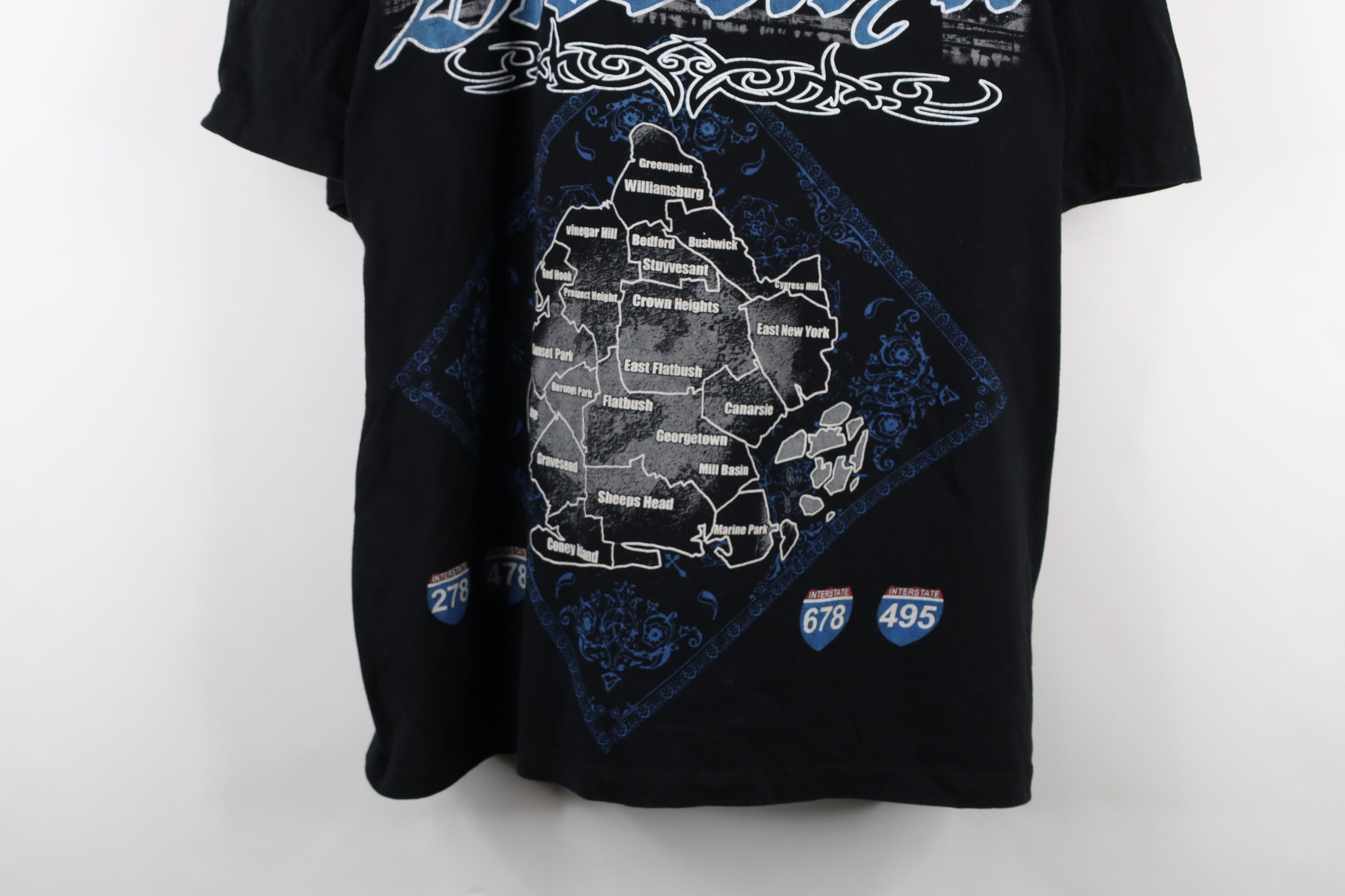Vintage Vintage Y2K Streetwear Spell Brooklyn Tribal T-Shirt Black Size US XXL / EU 58 / 5 - 3 Thumbnail
