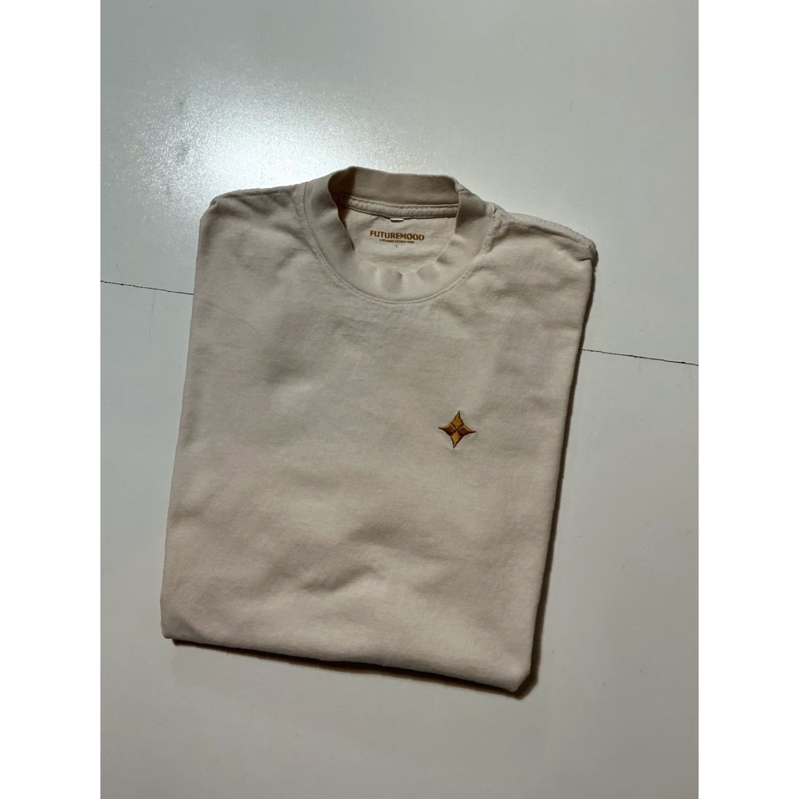 Vintage Futuremood Studios Sunglasses Lil Yachty Beige Embroidered Logo S/S T-Shirt Sz.L Shirt Mens Large Embroidered Logo Beige (Used) Size US L / EU 52-54 / 3 - 2 Thumbnail