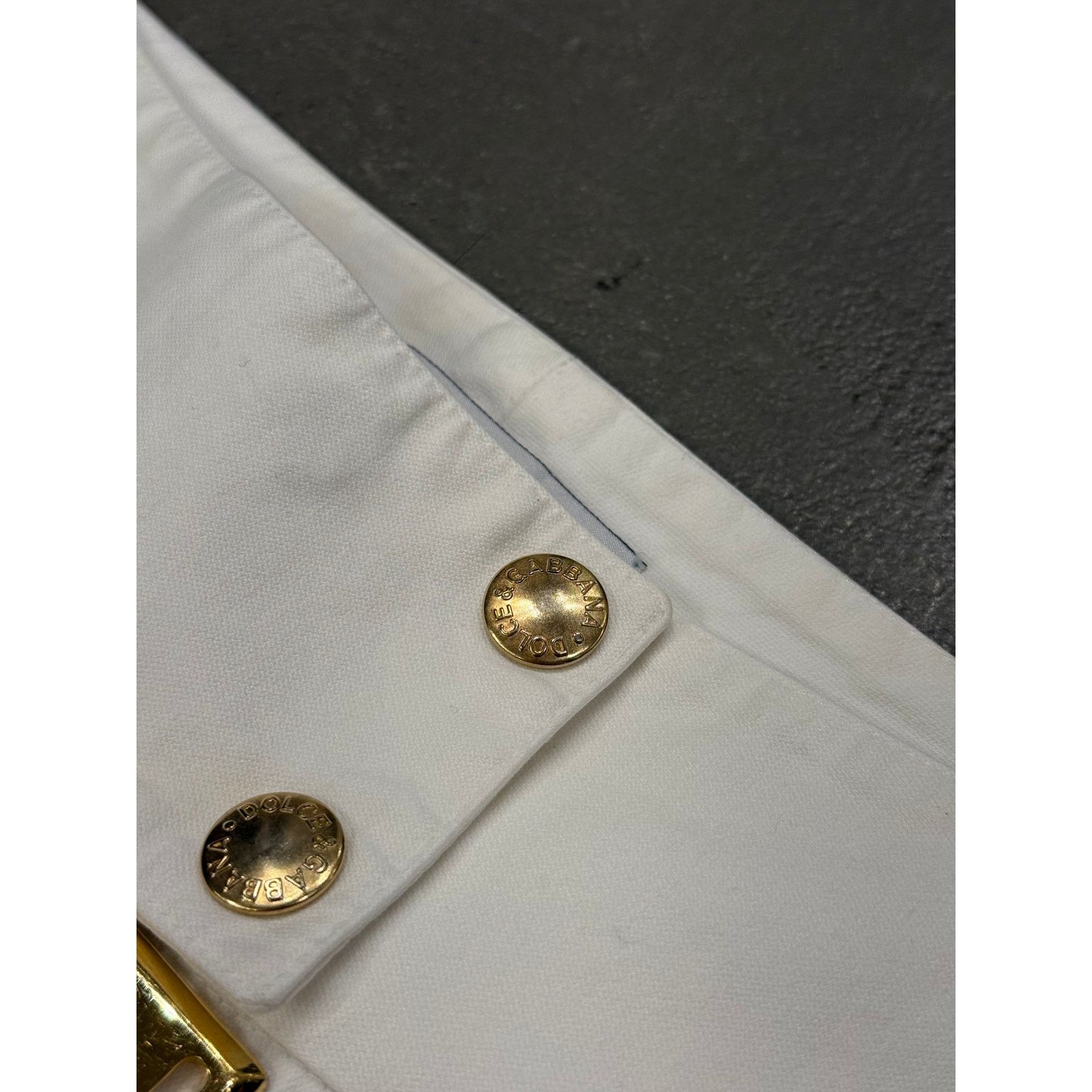 Dolce & Gabbana 2001 Dolce & Gabbana white cotton belted shorts Size 26" / US 2 / IT 38 - 5 Thumbnail