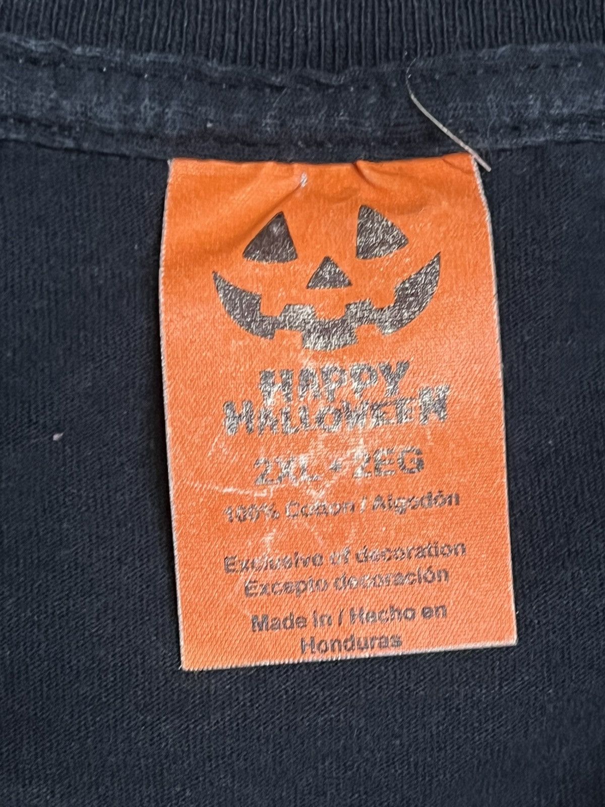 Other Halloween Horror Graveyard Big Graphic Black Tee Size US XXL / EU 58 / 5 - 4 Thumbnail