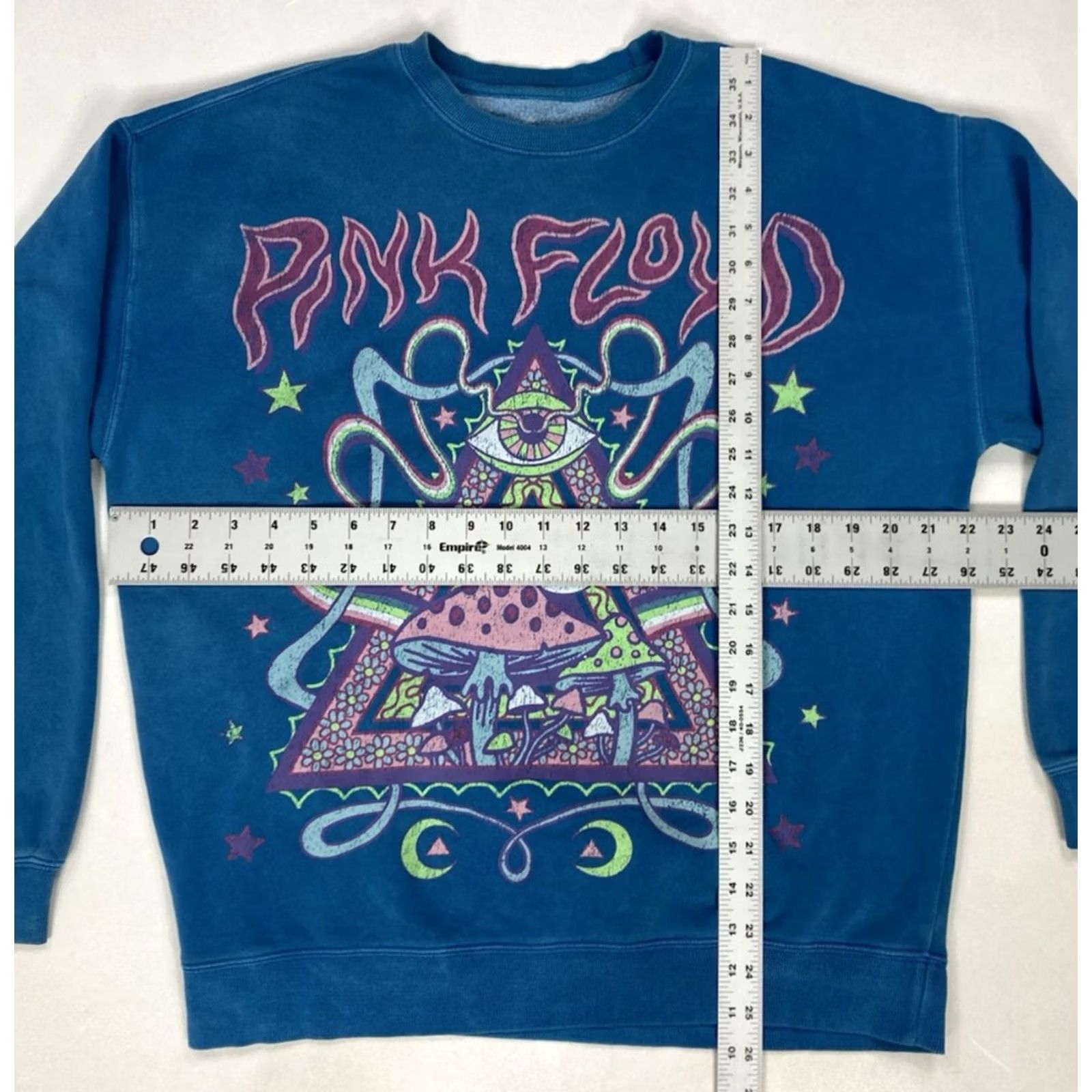 Vintage VINTAGE Pink Floyd Graphic Crewneck Sweatshirt Men Small Blue Music Size US S / EU 44-46 / 1 - 5 Thumbnail