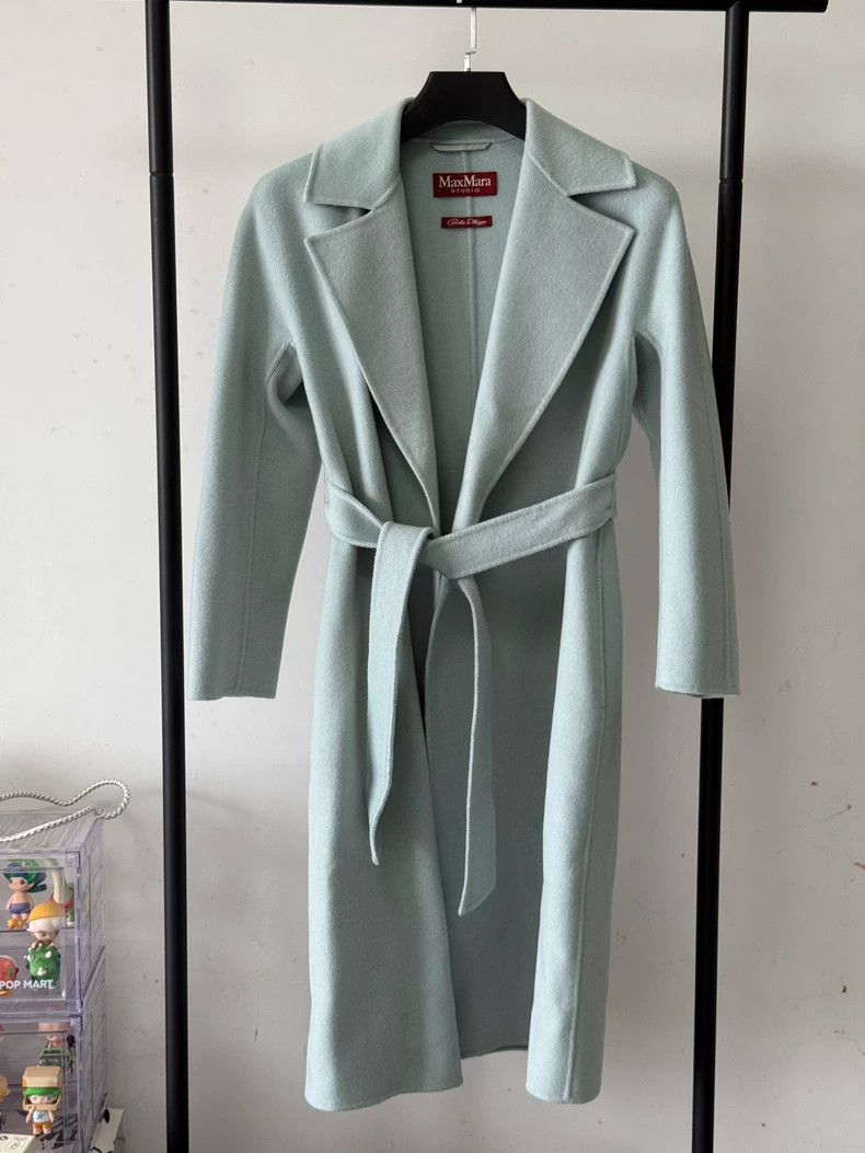 Max Mara Max Mara Light blue long wool coat with red label Size M / US 6-8 / IT 42-44 - 1 Thumbnail