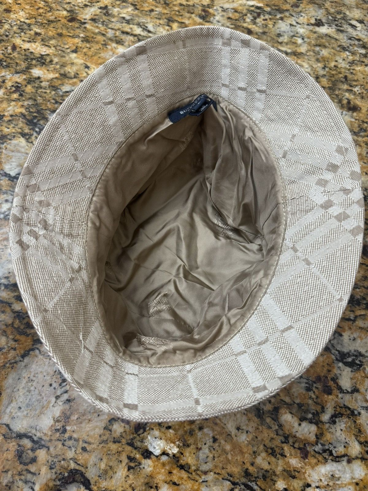 Burberry × Vintage Burberry Bucket Hat szL. Excellent condition. Size ONE SIZE - 4 Thumbnail