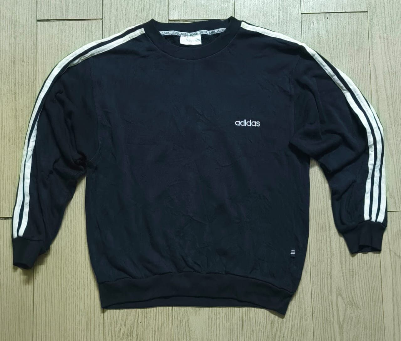 Adidas Vintage 90s Adidas Sweatshirt Crewneck Pullover Size US L / EU 52-54 / 3 - 1 Thumbnail
