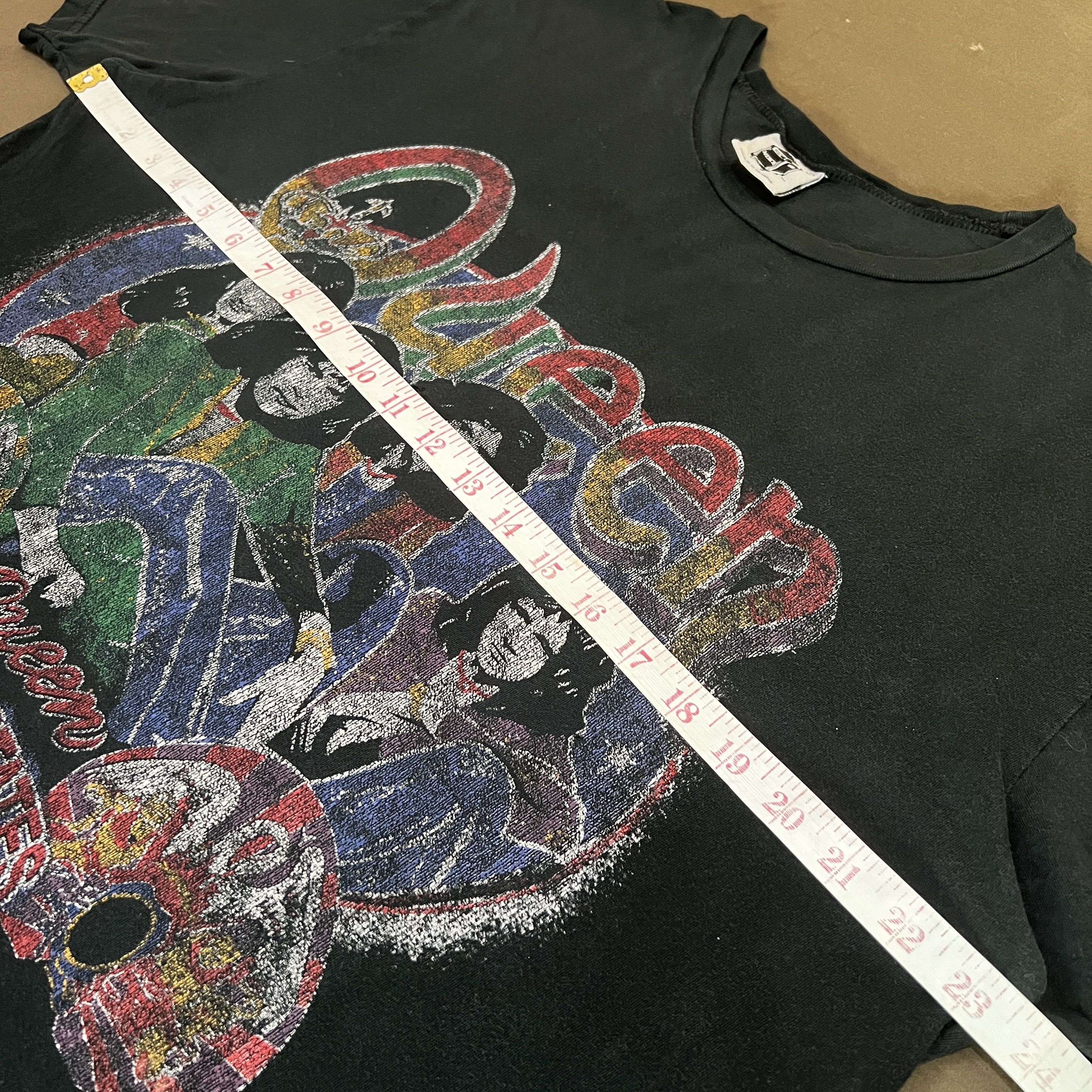 Band Tees × Vintage Vintage 2005 Y2K Queen Tour Promo Tee Size US L / EU 52-54 / 3 - 12 Thumbnail