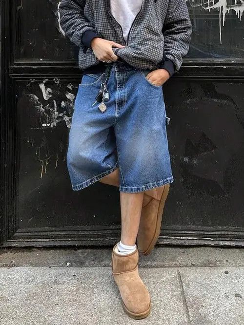 Casual washed denim shorts