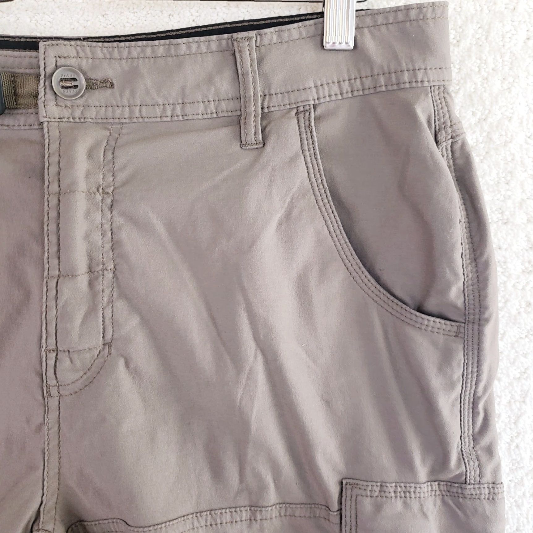 Prana prAna Breathe Shorts Mens 34w 8" Inseam Dark Brown Nylon Stretch Cargo Regular Flat Front Rise Mid-Length Outdoor Travel Casual Mens Size US 34 / EU 50 - 7 Thumbnail
