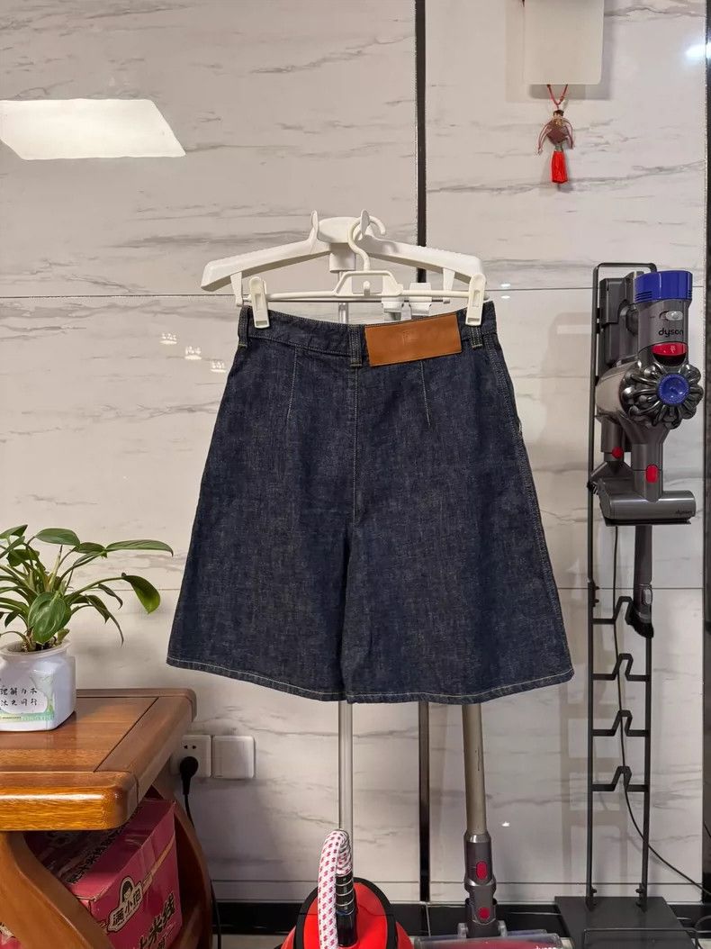Loewe loewe shorts 2504-Nextarrow Size US 27 - 2 Thumbnail