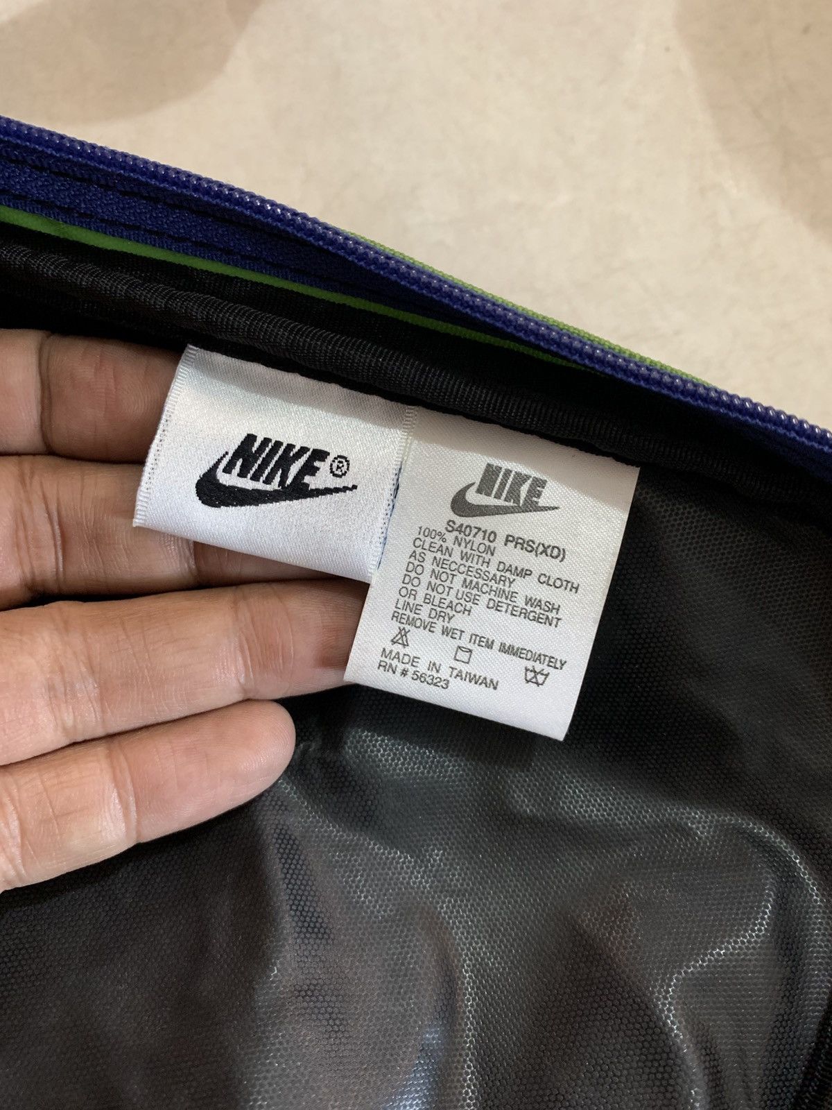 Nike Vintage NIKE JORDAN Sport Duffle Bag Size ONE SIZE - 7 Thumbnail
