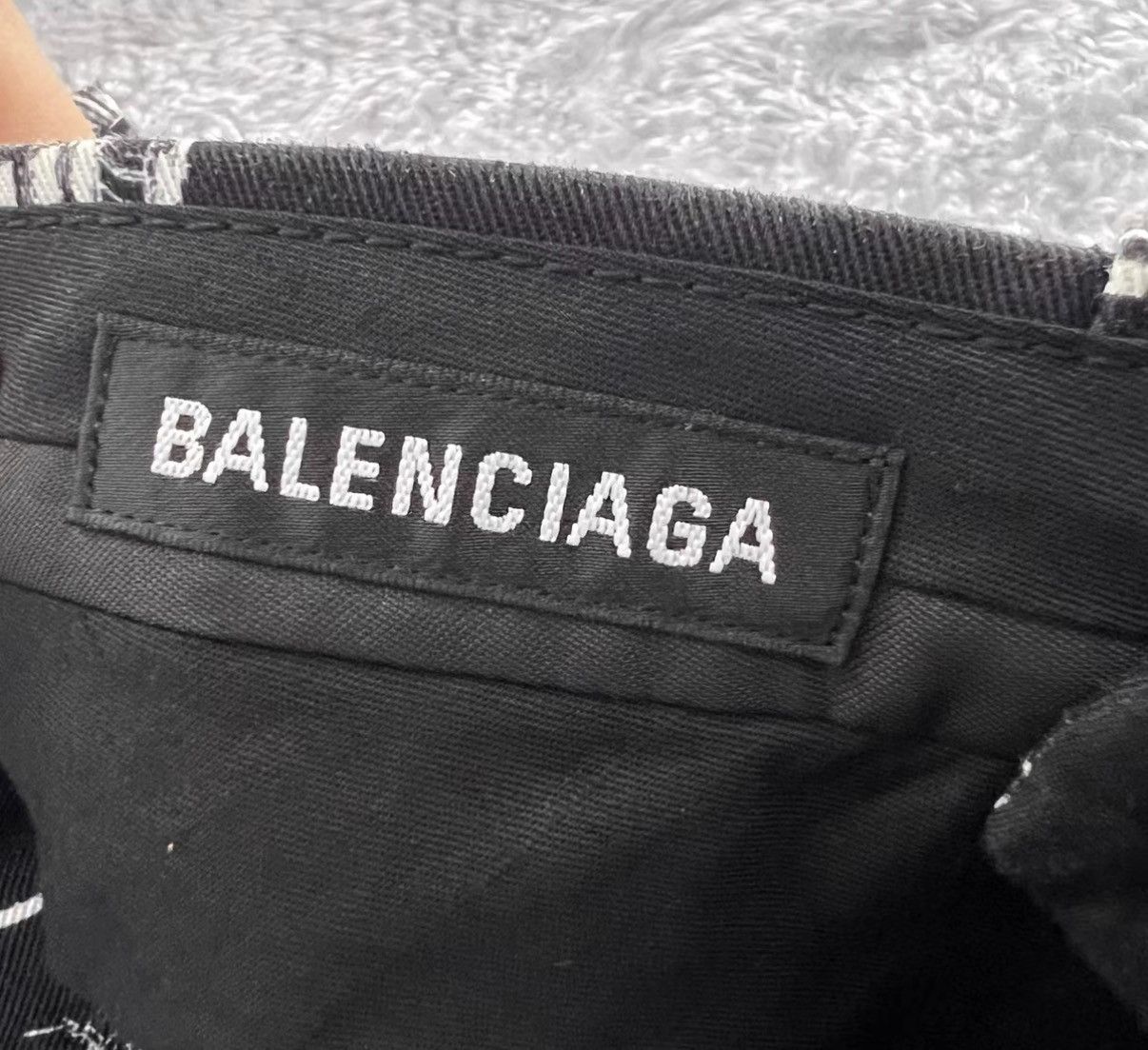 Balenciaga Balenciaga Black All-over Letter Logo Jeans J41 Size US 28 / EU 44 - 4 Thumbnail