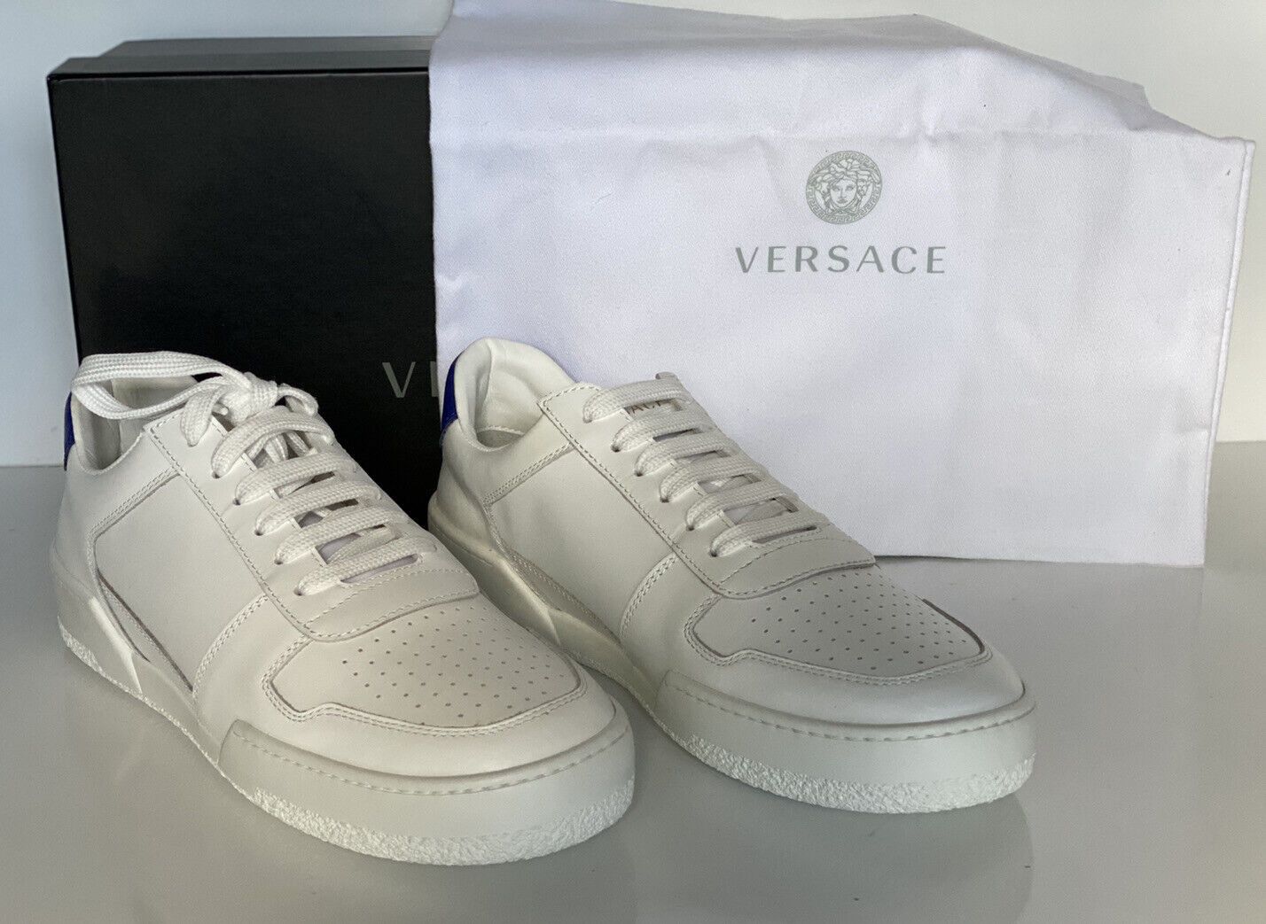 o1bs11s0923 Sneakers in White