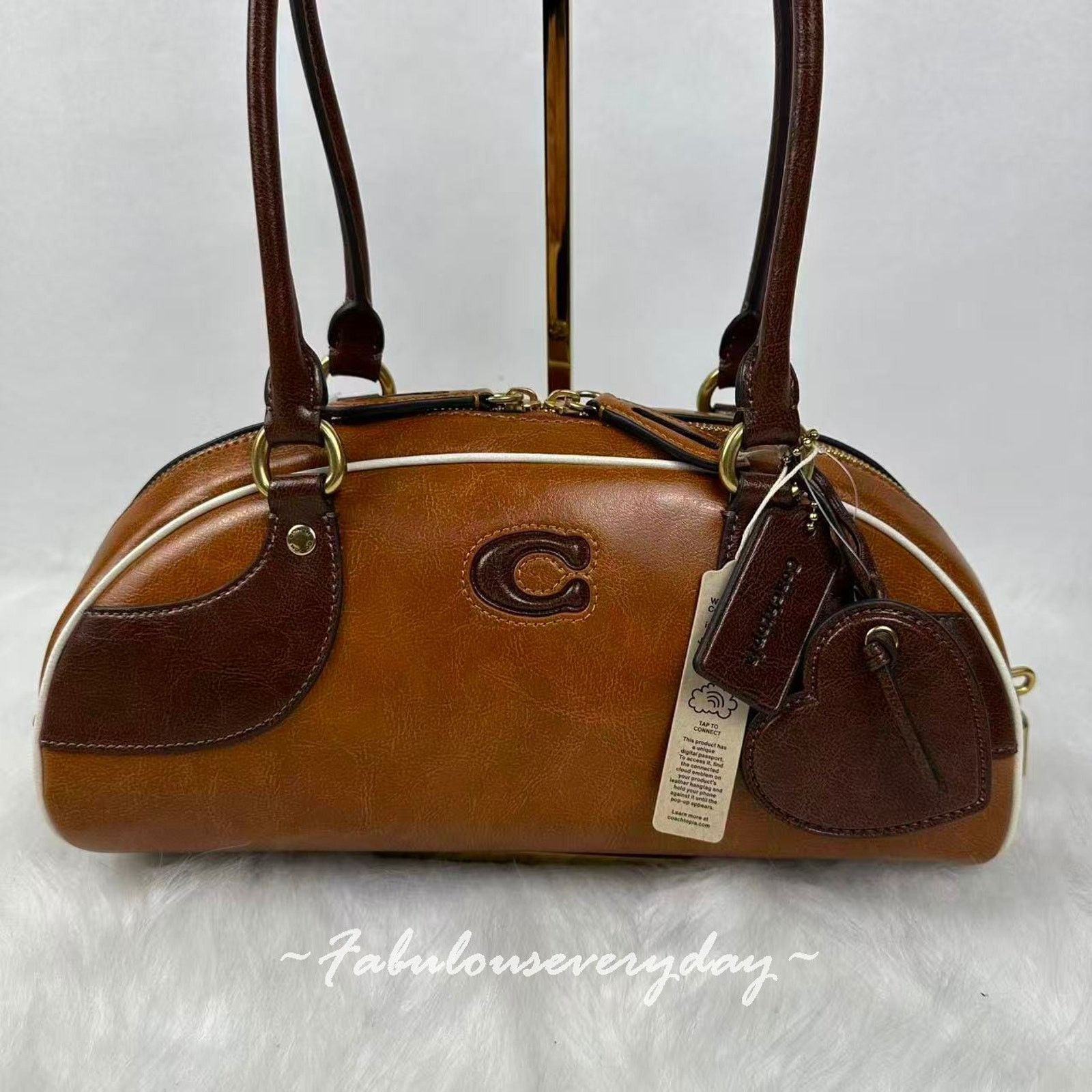 Coach Coach Coachtopia Bowling Shoulder Bag Tan/Saddle CDU49 NWT Size ONE SIZE - 2 Thumbnail