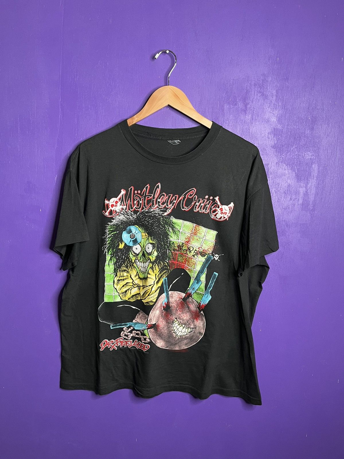 image of Band Tees x Tour Tee Vintage 1989/90 Motley Crue Dr. Feel Good Tour T-Shirt in Black (Size XL)