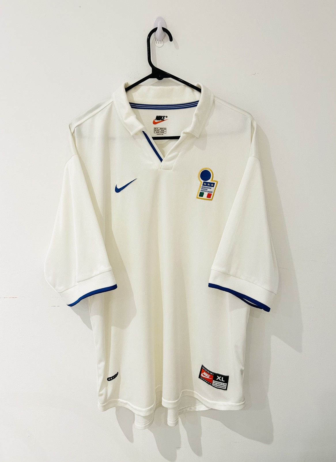 Nike Italy 1998 away jersey Size US XL / EU 56 / 4 - 1 Thumbnail