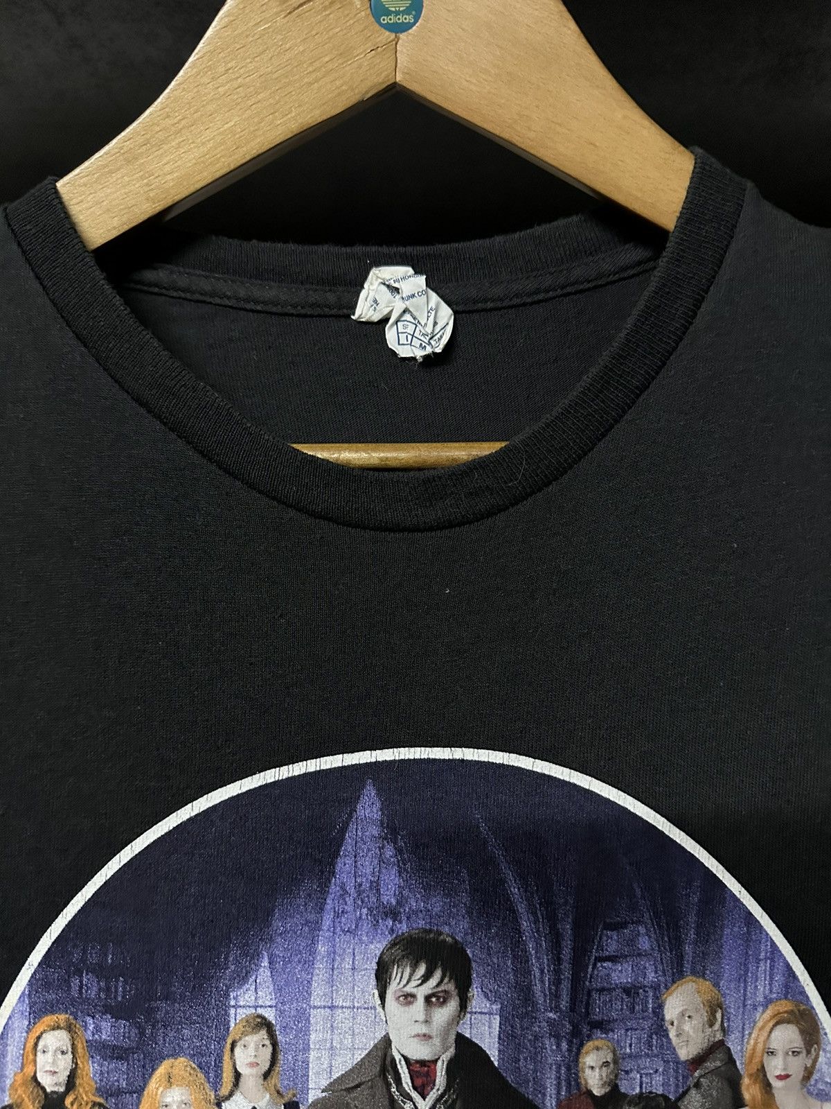 Vintage Vintage Y2K Dark Shadows The Movie Faded Tee Size US M / EU 48-50 / 2 - 6 Thumbnail