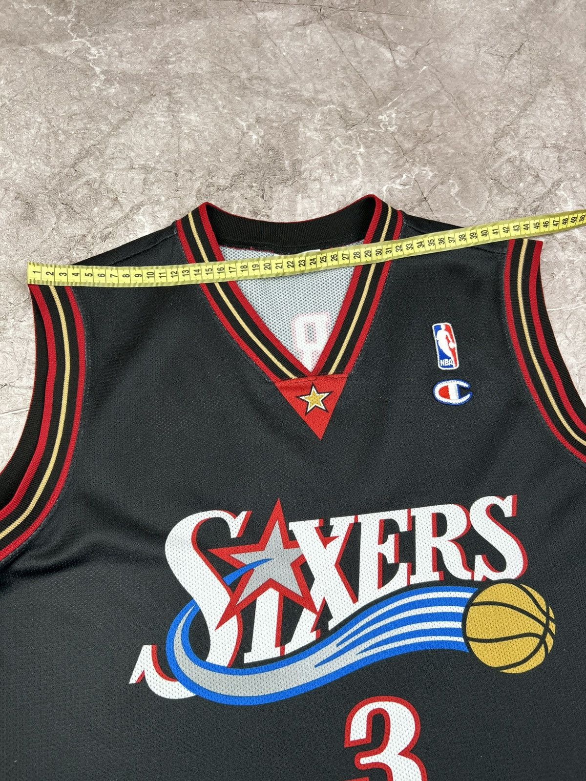 Champion Allen Iverson champion Sixers vintage NBA 76ers Jersey Size US S / EU 44-46 / 1 - 9 Thumbnail
