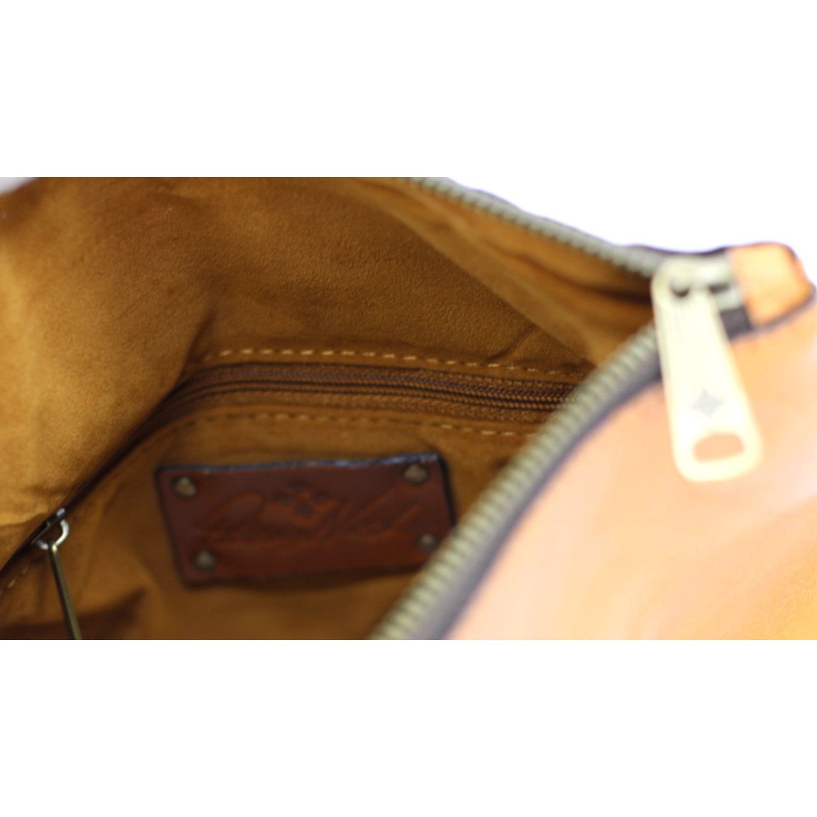 Patricia Nash NWT PATRICIA NASH Valerie Logo Embossed Leather Wristlet Bag Size ONE SIZE - 5 Thumbnail