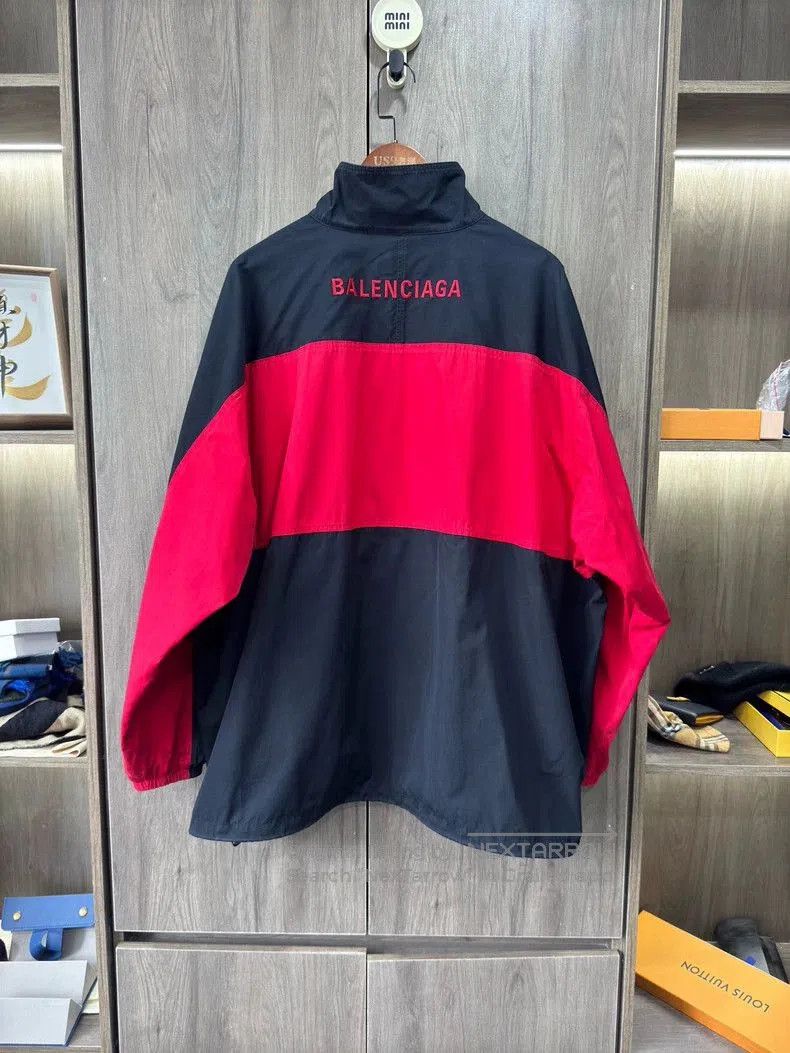 Balenciaga Balenciaga Black Red Embroidered Jacket. Size US M / EU 48-50 / 2 - 4 Thumbnail