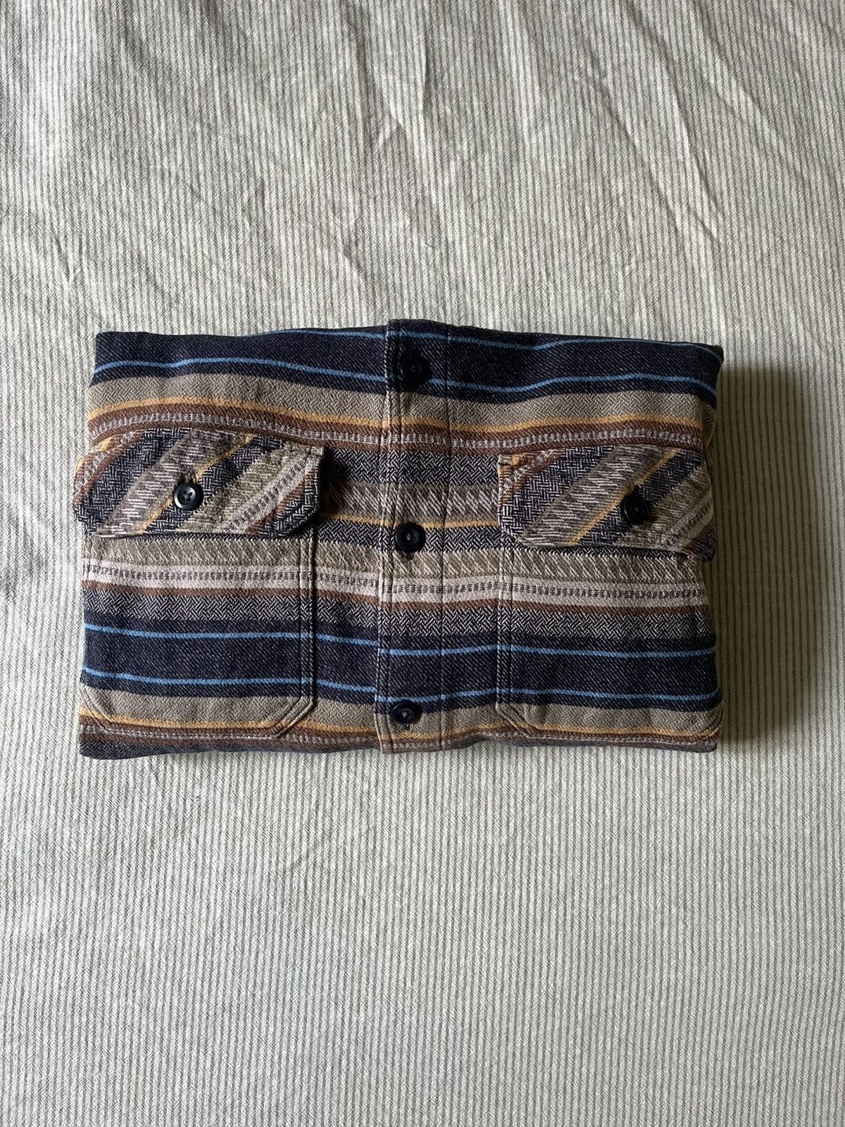 Patagonia warm button up shirt Size US M / EU 48-50 / 2 - 2 Thumbnail