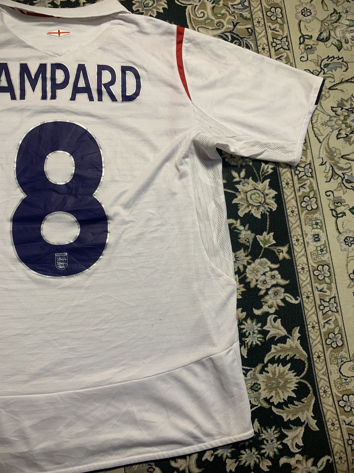 Chelsea Soccer × Umbro 2005/2007 LEGEND FRANK LAMPARD ON ENGLAND HOME JERSEY Size US M / EU 48-50 / 2 - 10 Thumbnail