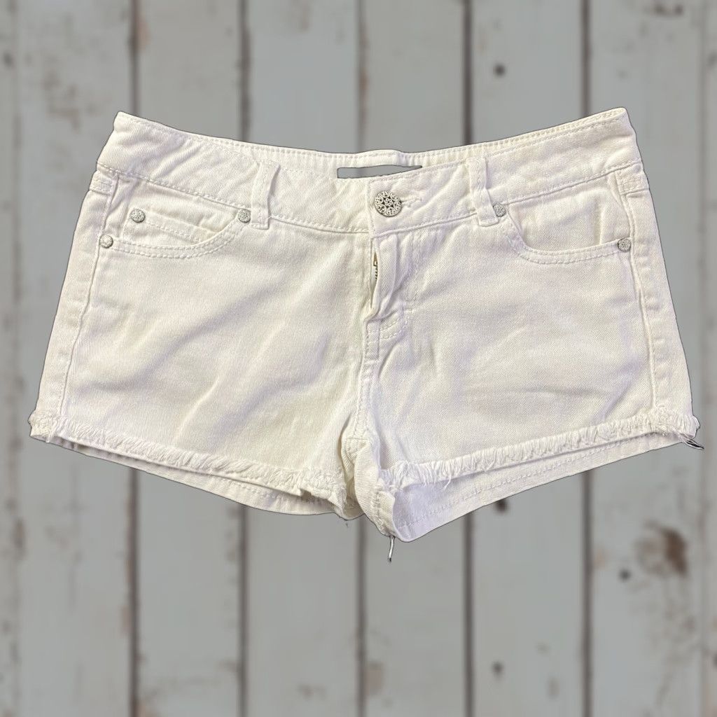 Denime VINTAGE Blue Spice Denim Shorts Womens 7 White 2" Inseam 90s Bohemian Grunge Low Rise Ultra Low Rise 2" Inseam Replacement? Size 28" / US 6 / IT 42 - 1 Thumbnail