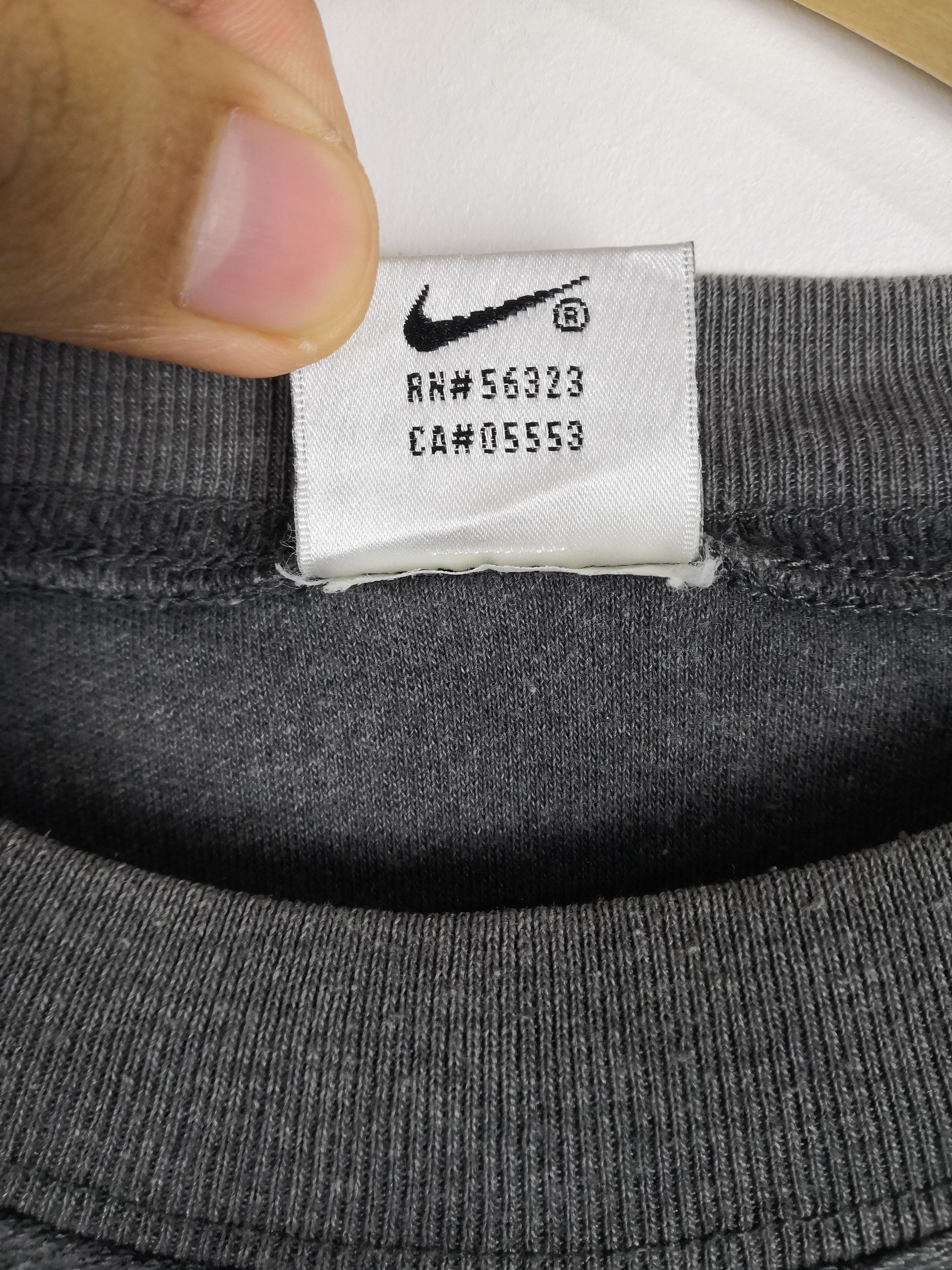 Nike Vintage 90s Nike T-Shirt Embroidery Double Swoosh Nike Tee Size US L / EU 52-54 / 3 - 5 Thumbnail