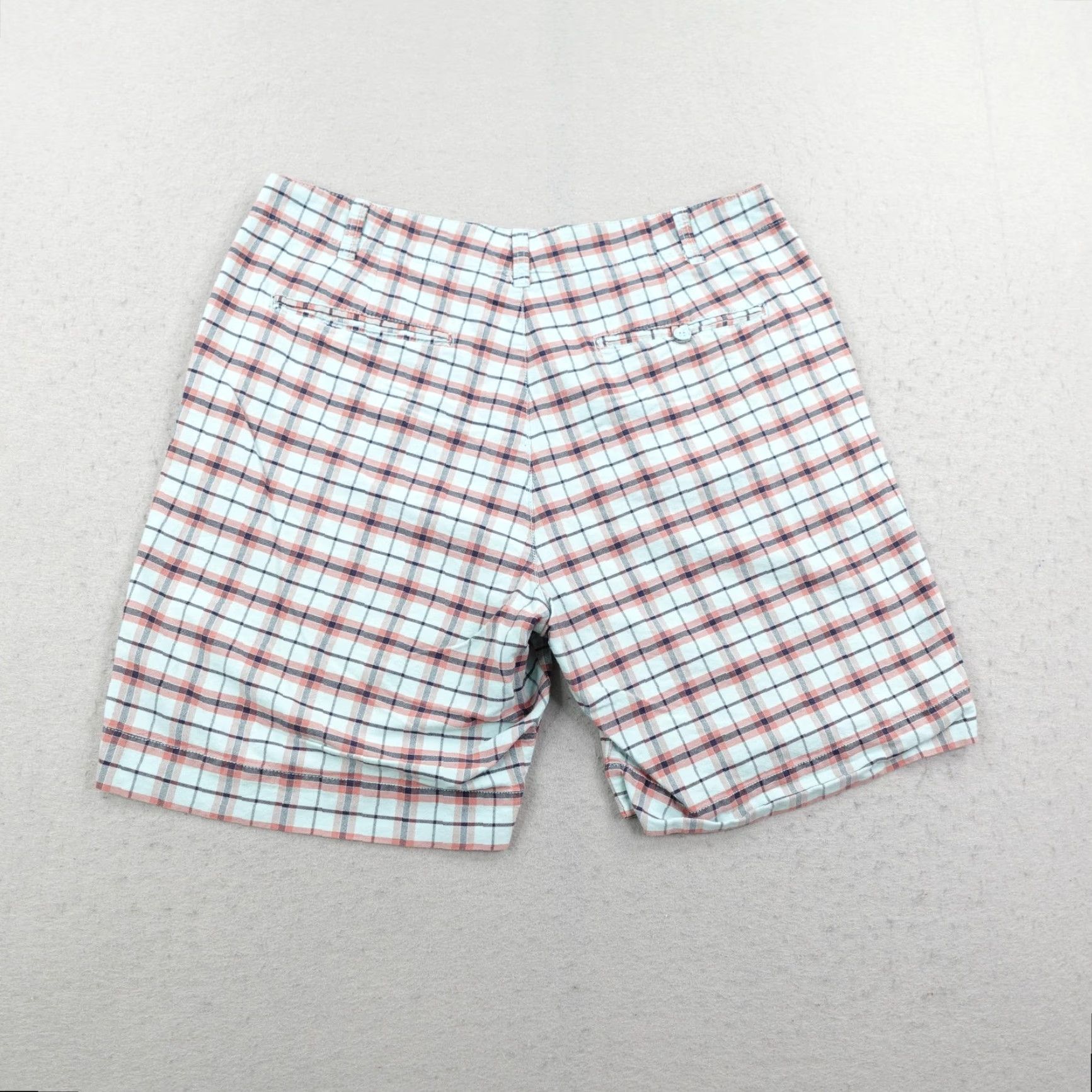 Fred Perry FRED PERRY Chino Shorts Mens 36 Blue Red Plaid Cotton Casual Outdoor Embroidered Logo Size US 36 / EU 52 - 4 Thumbnail