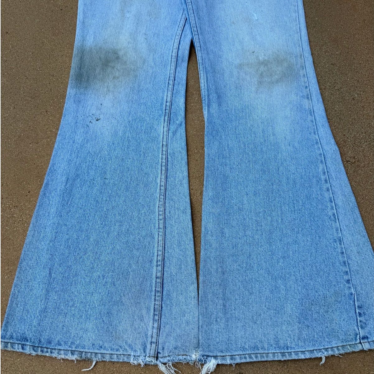 Levi's Vtg 80's Levi's 684 Orange Tab Bellbottom Flare Jeans 31x32 Size US 30 / EU 46 - 3 Thumbnail