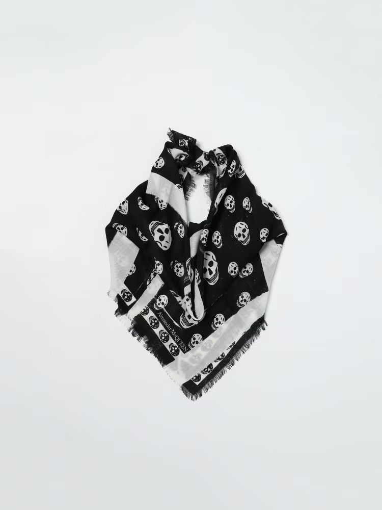 Alexander McQueen o1s22i1n1024 Size: OS / Slashed Skull Scarf in Black Size ONE SIZE - 5 Thumbnail