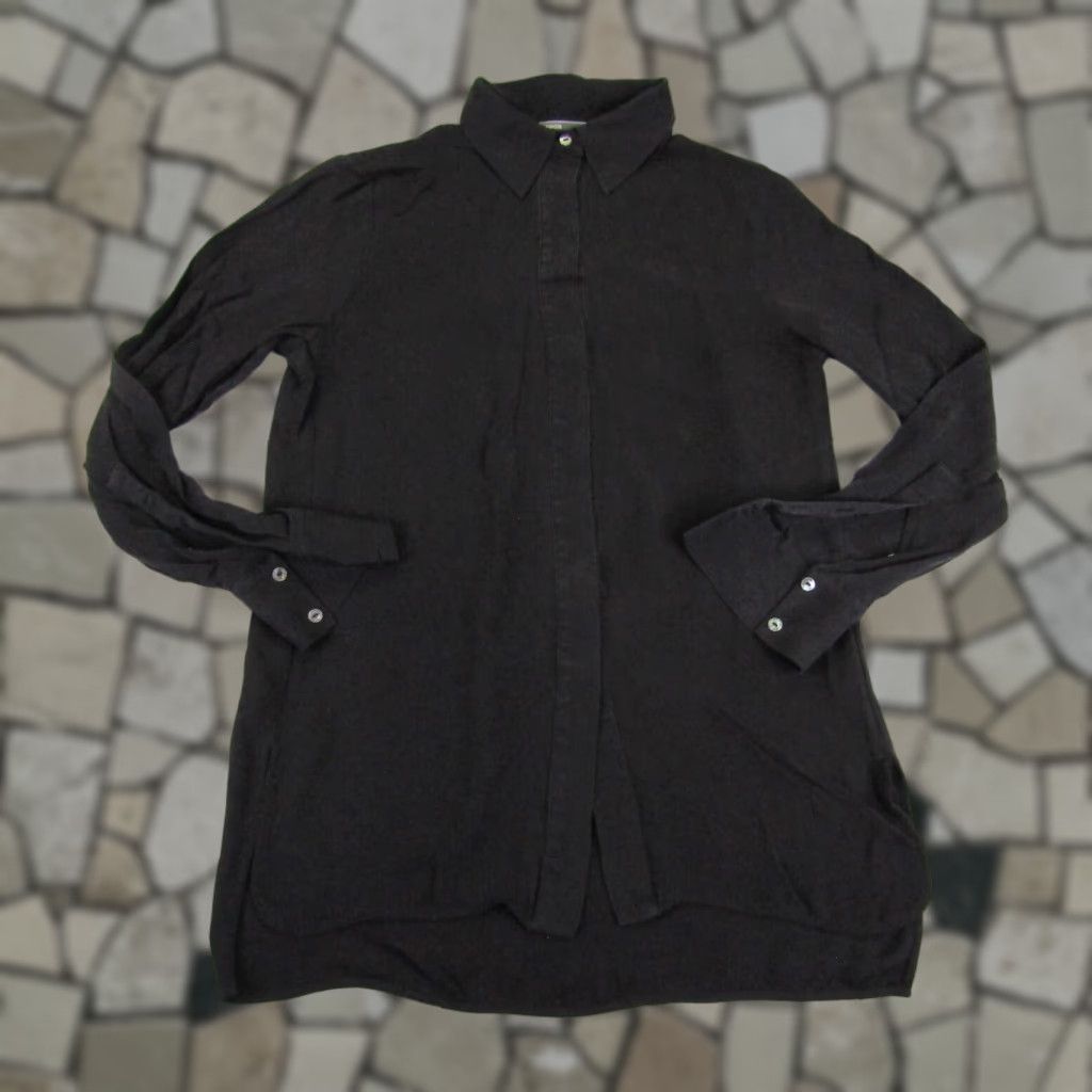 Vince VINTAGE Vince Silk Button-Up Tunic Shirt Womens Size 2 Black Long Sleeve Classic Size XS / US 0-2 / IT 36-38 - 1 Thumbnail