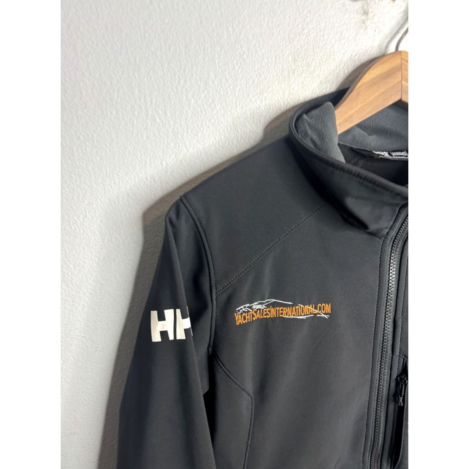 Helly Hansen Helly Hansen Jacket Mens M Black Windbreaker Full Zip Logo Embroidered Pockets Lightweight Breathable Regular Zip Size US M / EU 48-50 / 2 - 2 Thumbnail