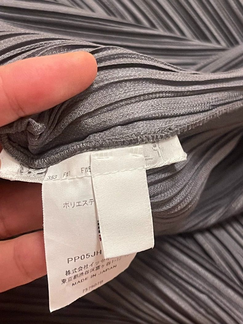 Issey Miyake Issey Miyake size:4 Grey pleated dress Size S / US 4 / IT 40 - 4 Thumbnail