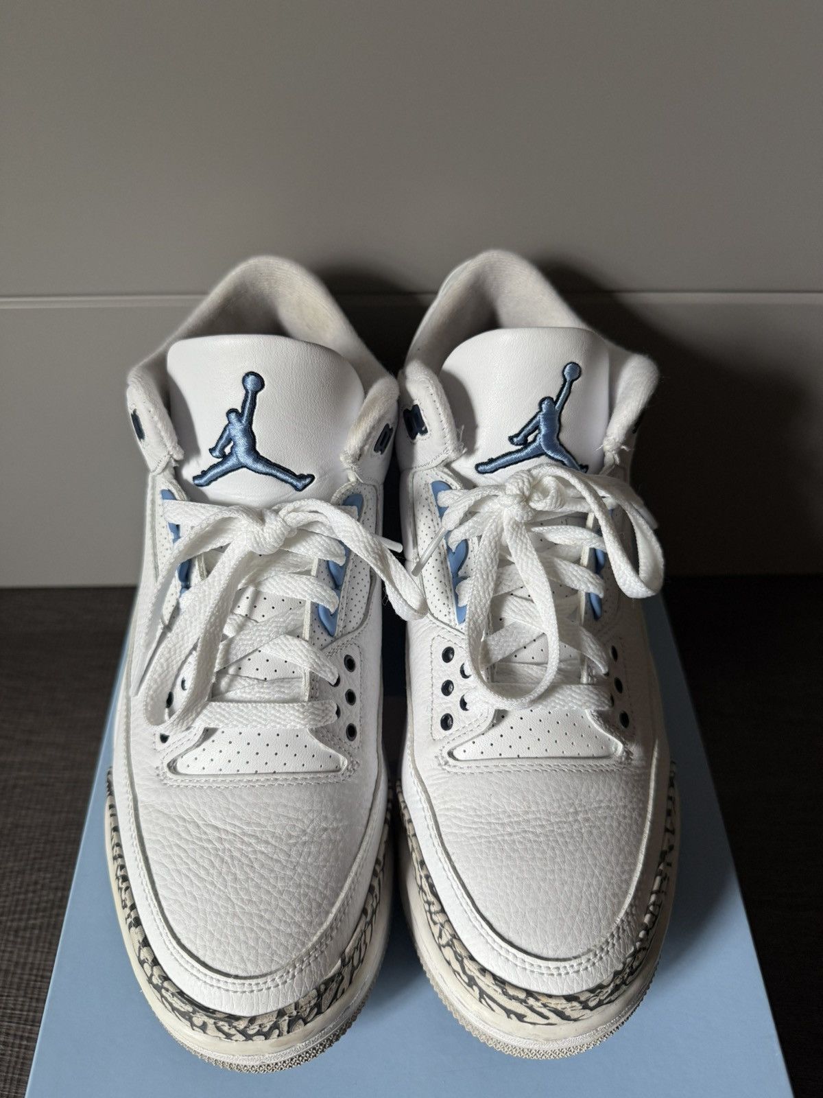 Jordan Brand Nike Air Jordan 3 Retro UNC 2020 Shoes Size US 9 / EU 42 - 2 Thumbnail
