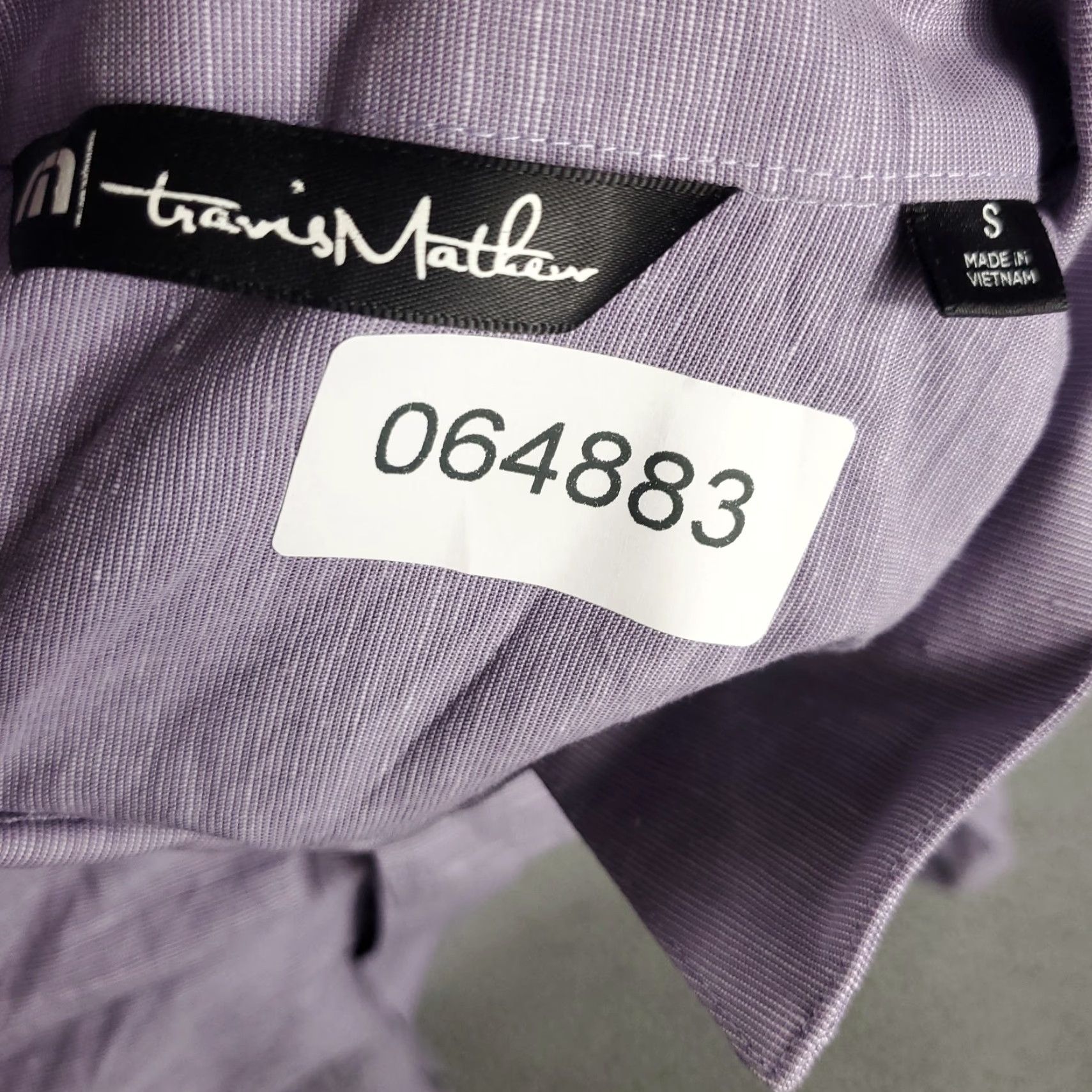 TravisMathew Travis Mathew Shirt Mens Small Purple Button-Up Short Sleeve Size US S / EU 44-46 / 1 - 6 Thumbnail