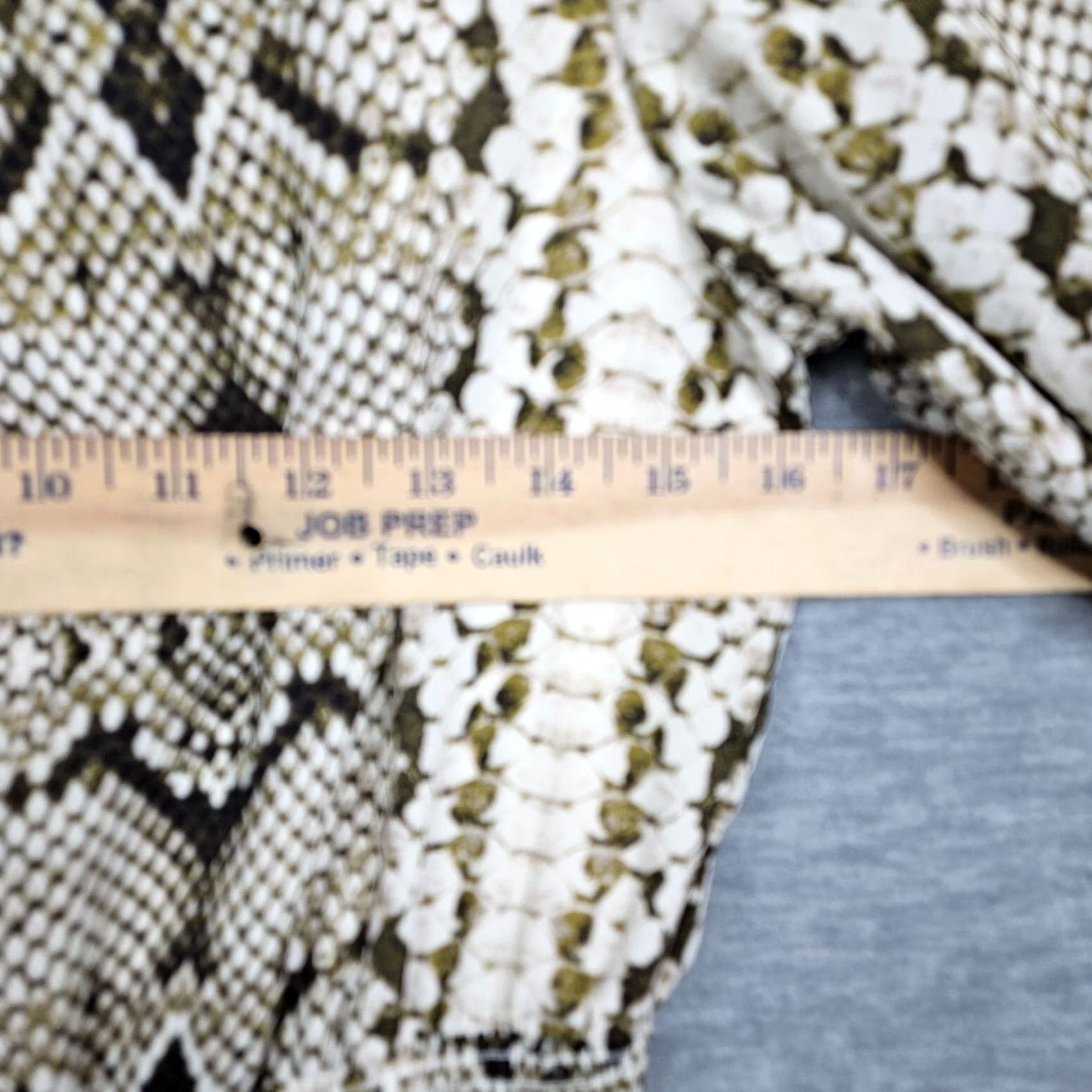 J.Crew J.CREW Cinched Waist Snakeskin Glendale Long Sleeve Dress XS Girls? Size XS / US 0-2 / IT 36-38 - 3 Thumbnail